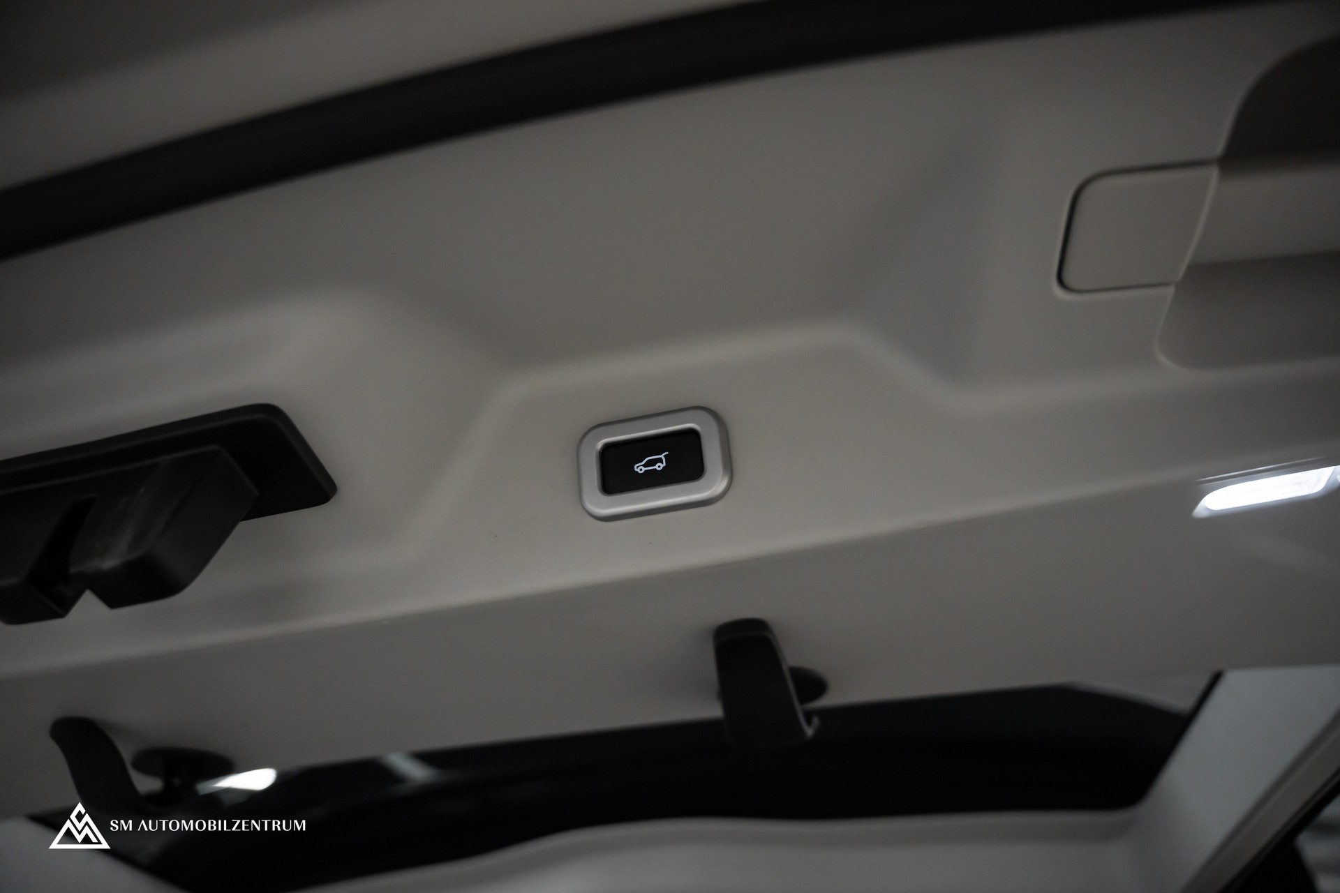 LAND ROVER Range Rover 3.0 SDV6 HSE / Trittbretter / Panorama / Soft Close-image-13