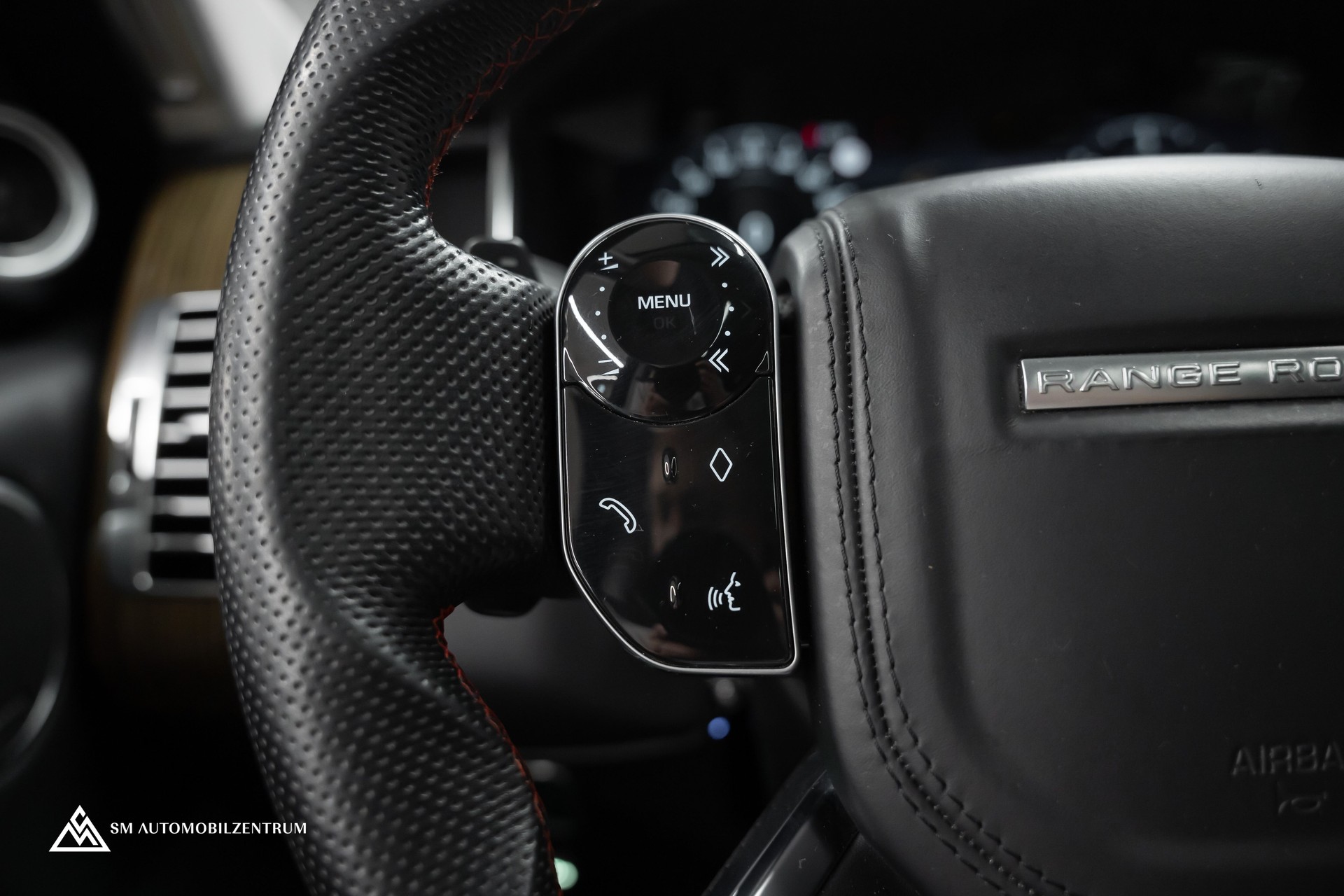 LAND ROVER Range Rover 3.0 SDV6 HSE / Trittbretter / Panorama / Soft Close-image-27