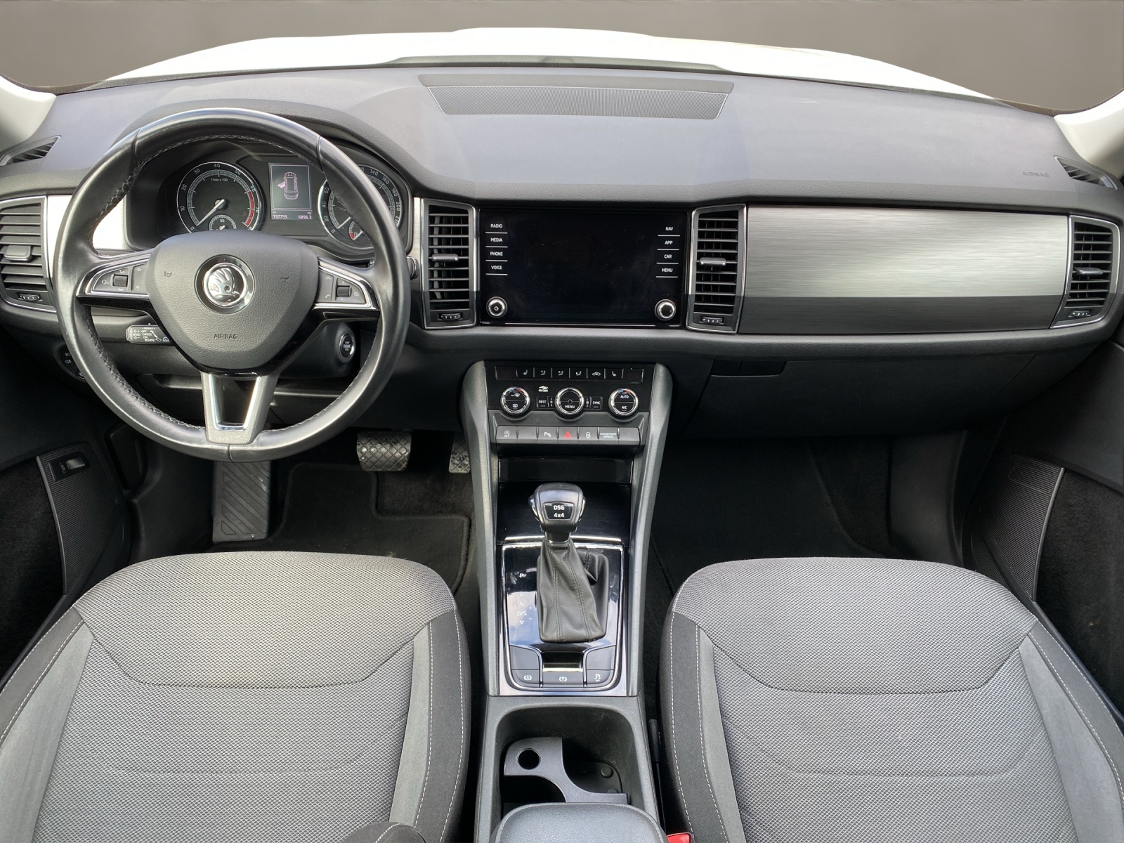 SKODA Kodiaq 2.0 TSI Ambition DSG 4x4-image-10