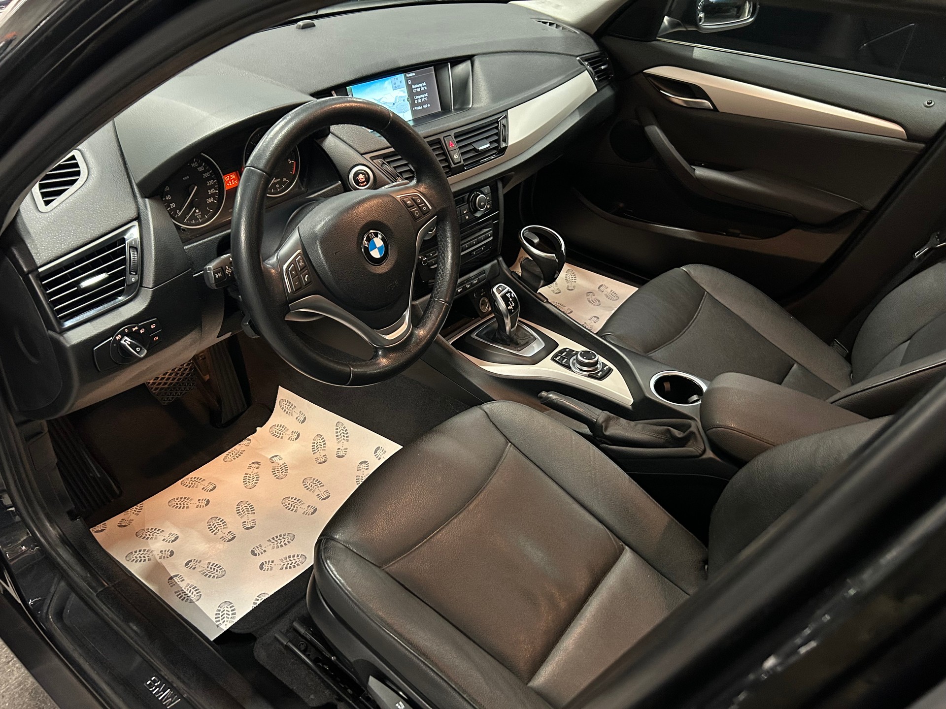 BMW X1 xDrive 18d Steptronic-image-10