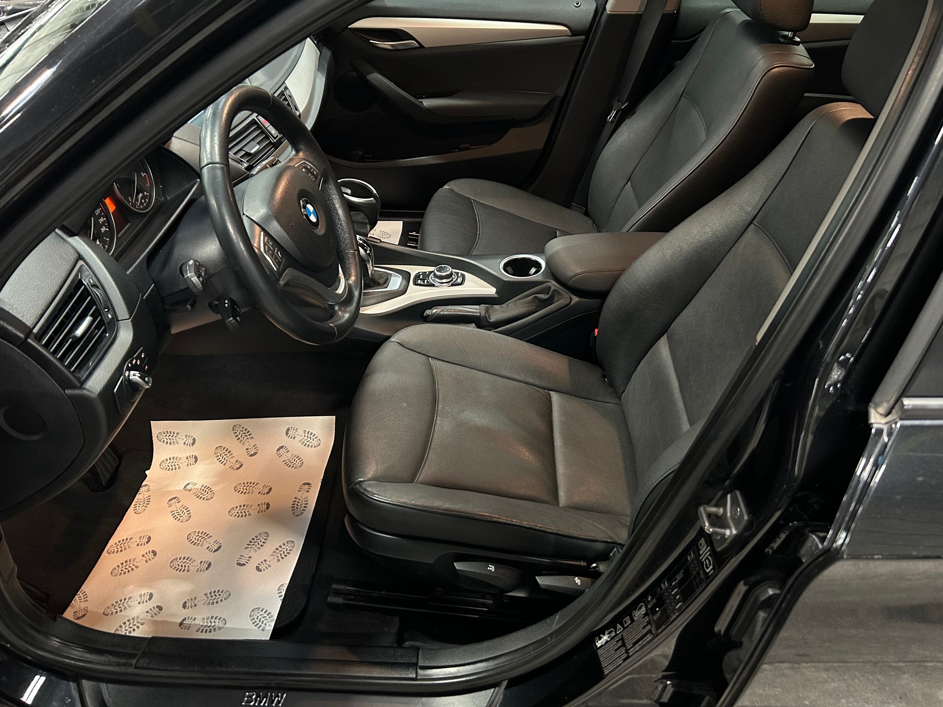 BMW X1 xDrive 18d Steptronic-image-9