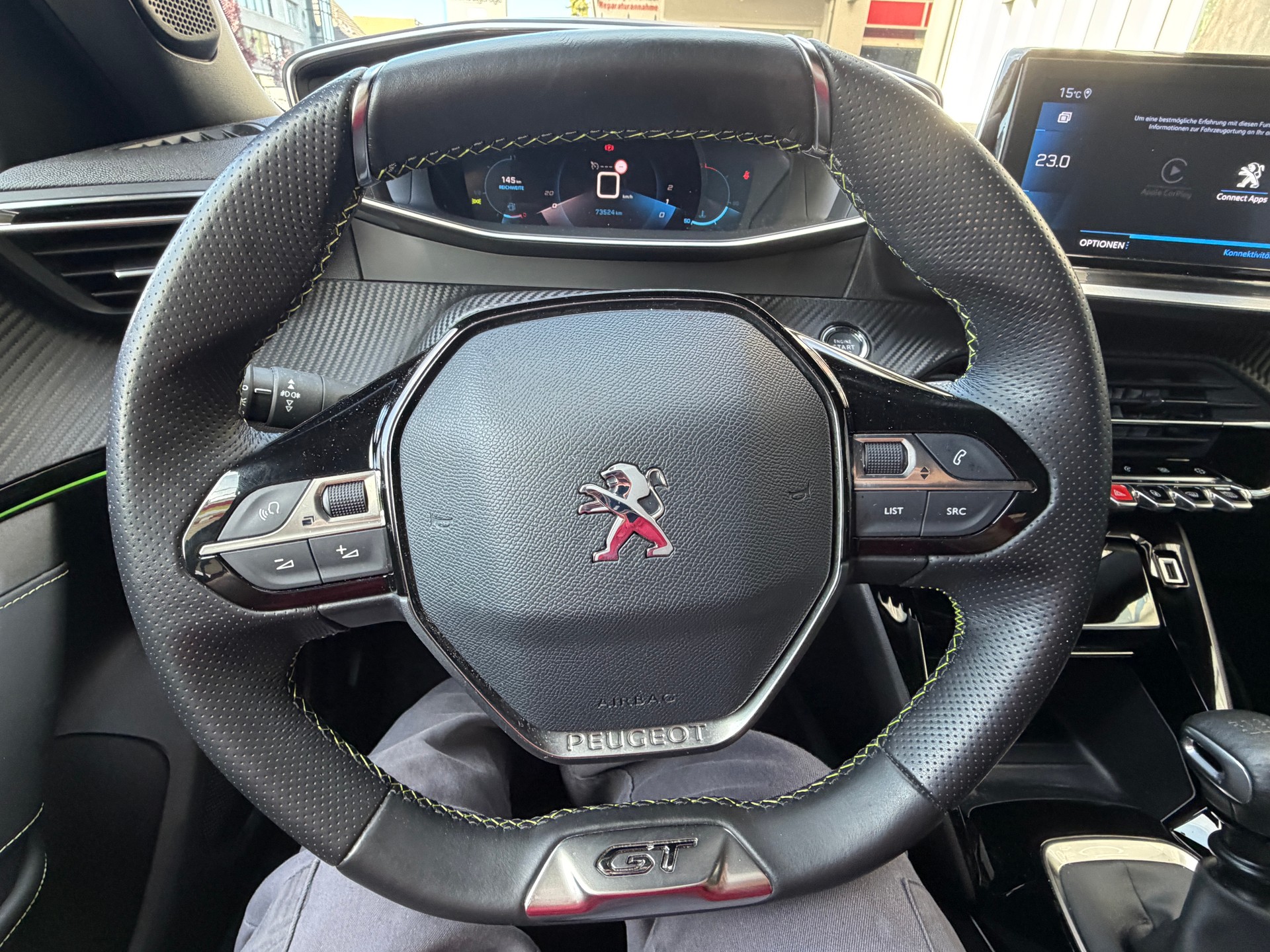 PEUGEOT 2008 1.2 PureTech GT Line-image-11