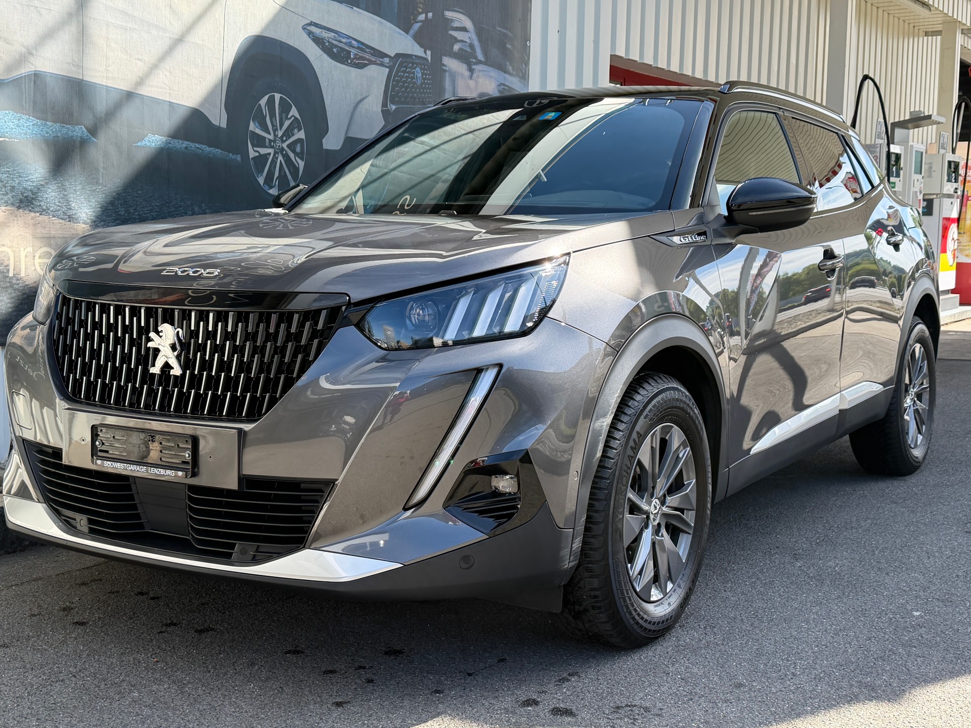 PEUGEOT 2008 1.2 PureTech GT Line-showroom-element-2