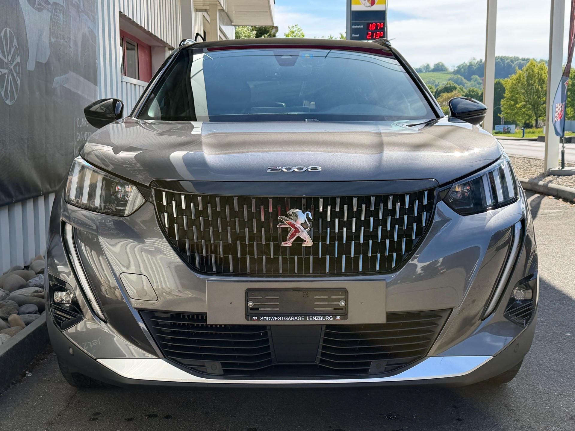 PEUGEOT 2008 1.2 PureTech GT Line-showroom-element-3