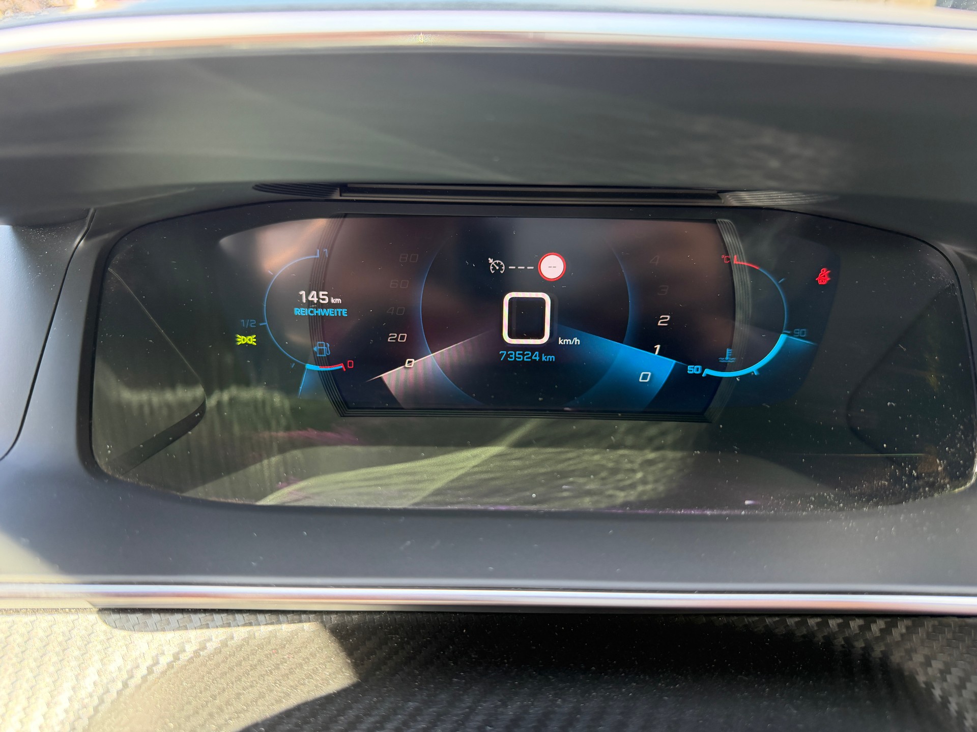 PEUGEOT 2008 1.2 PureTech GT Line-image-15