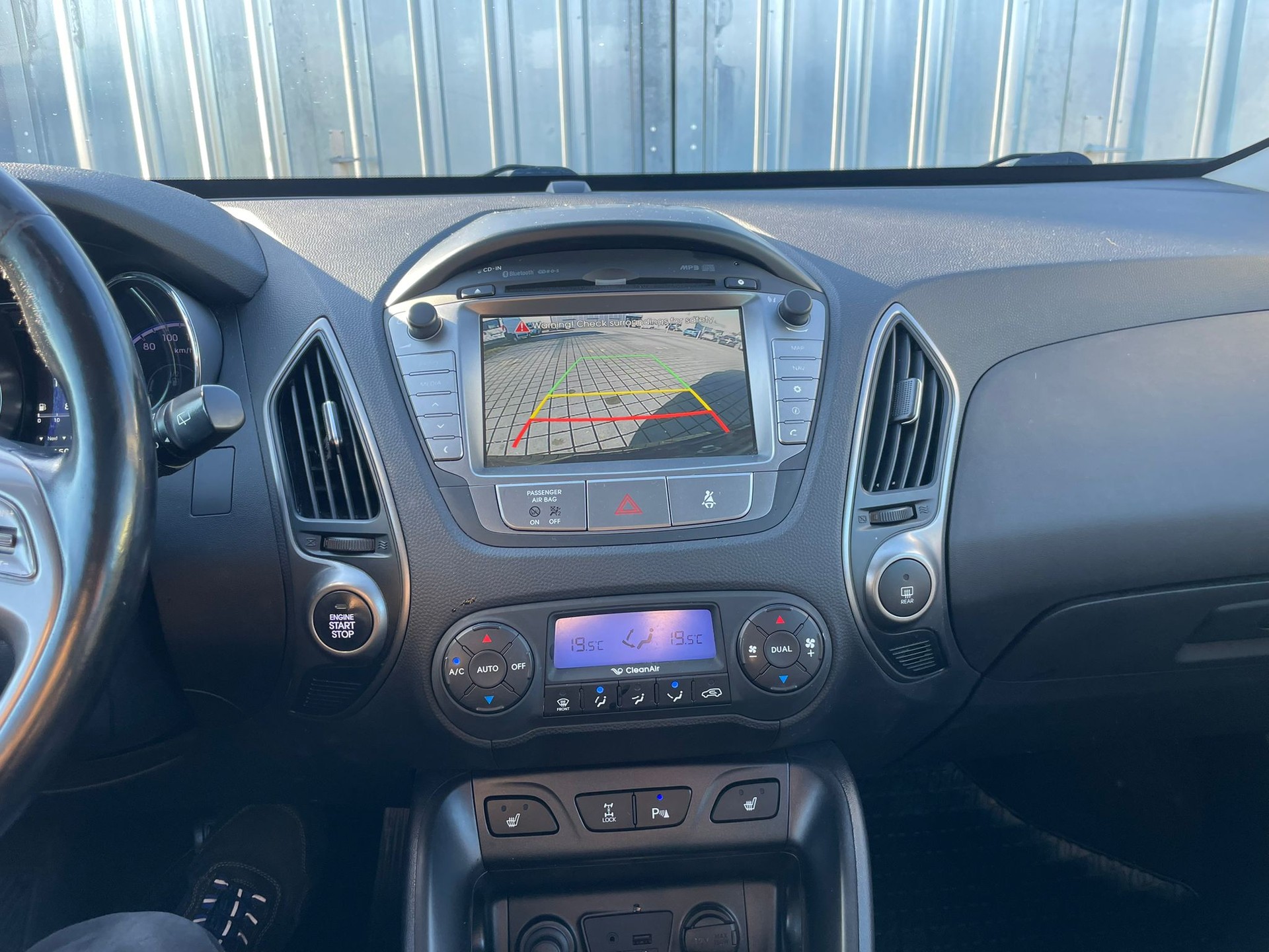 HYUNDAI iX 35 2.0 CRDi Vertex 4WD Automatic*** Ab MFK***-image-11
