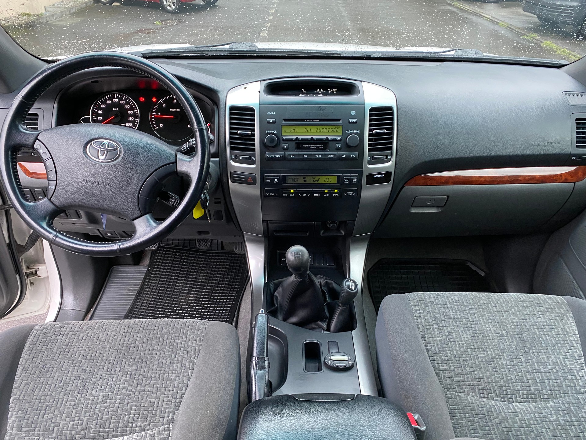 TOYOTA Land Cruiser 3.0 TD Linea Luna-image-4