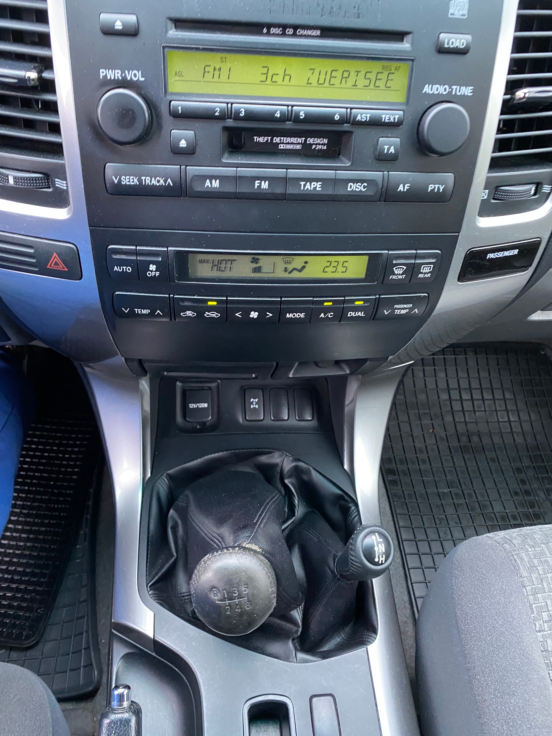 TOYOTA Land Cruiser 3.0 TD Linea Luna-image-3
