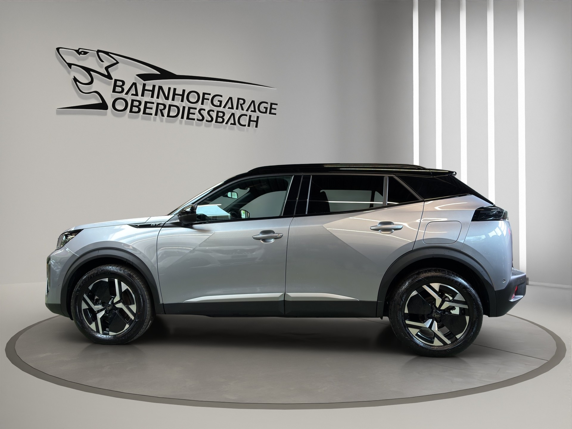 PEUGEOT 2008 1.2 145 MHEV GT-showroom-element-2