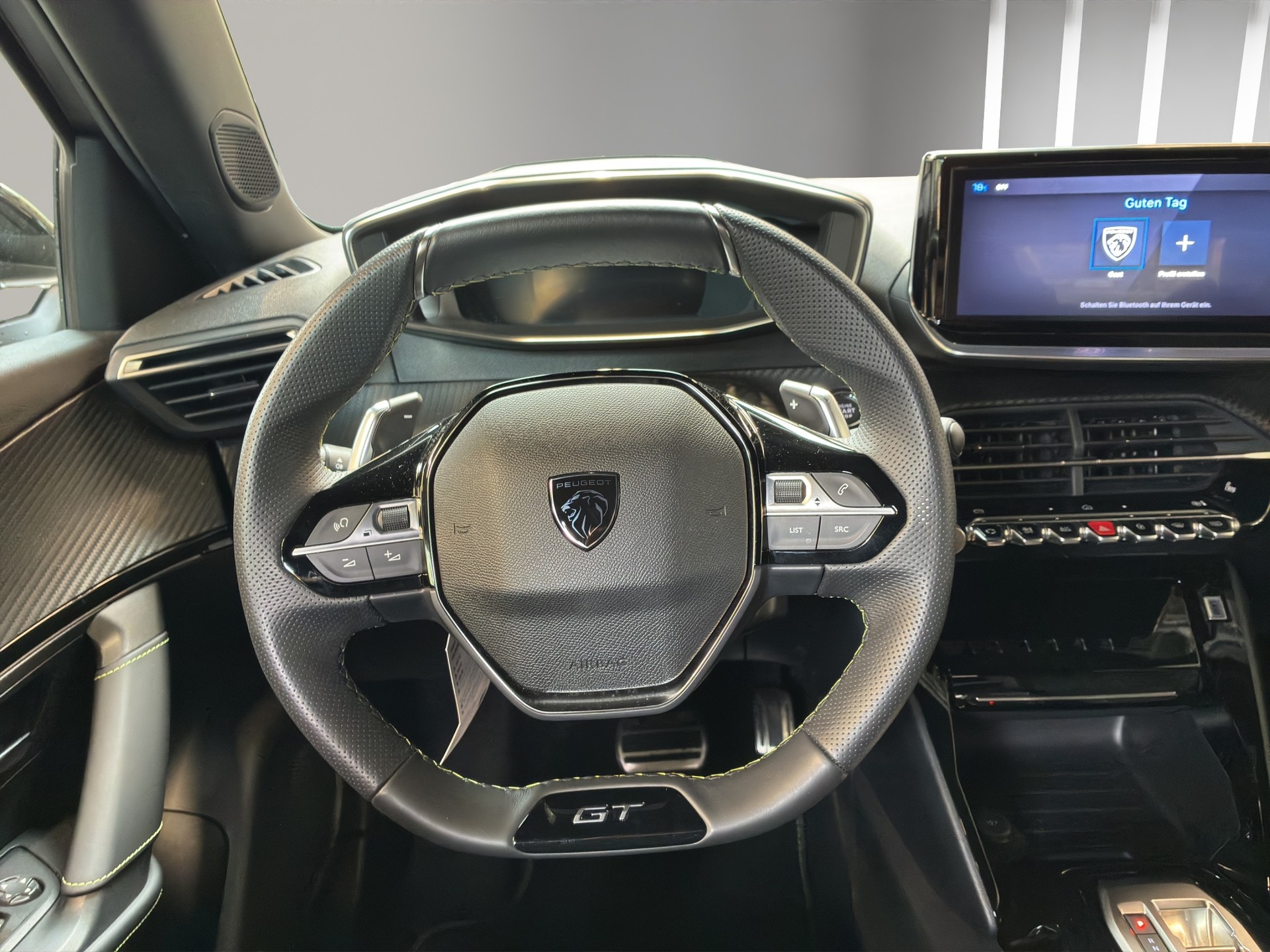 PEUGEOT 2008 1.2 145 MHEV GT-image-7