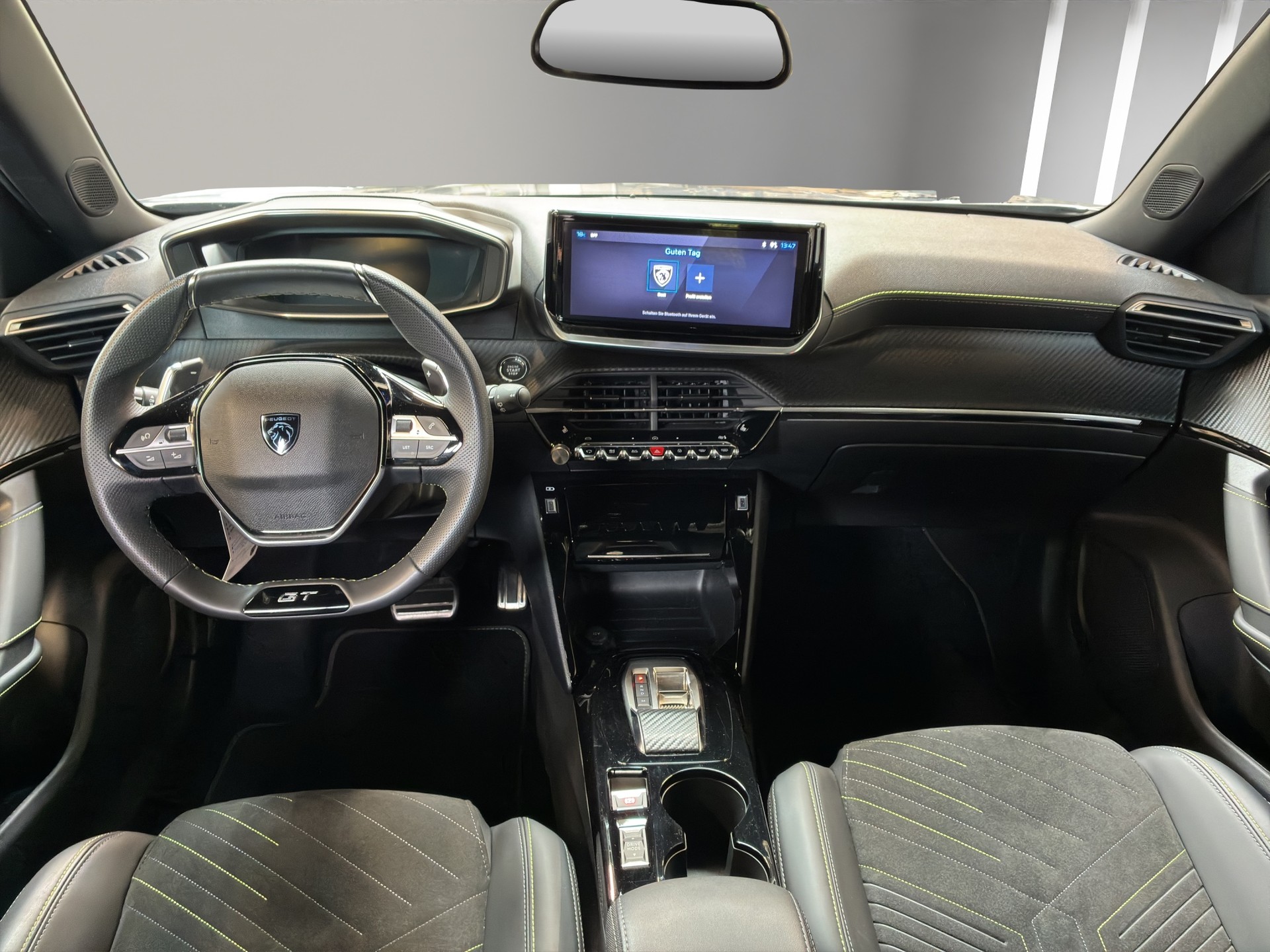 PEUGEOT 2008 1.2 145 MHEV GT-image-8