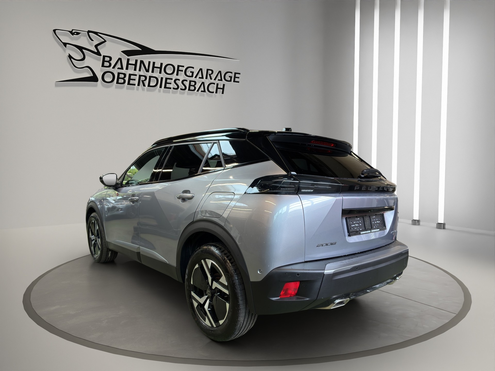 PEUGEOT 2008 1.2 145 MHEV GT-showroom-element-3