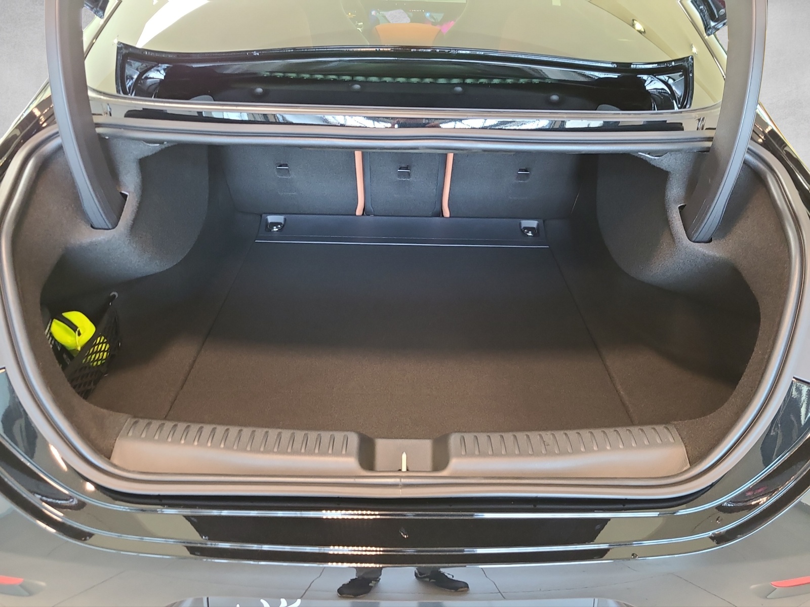 MERCEDES-BENZ CLA 220 8G-DCT 4Matic-image-13