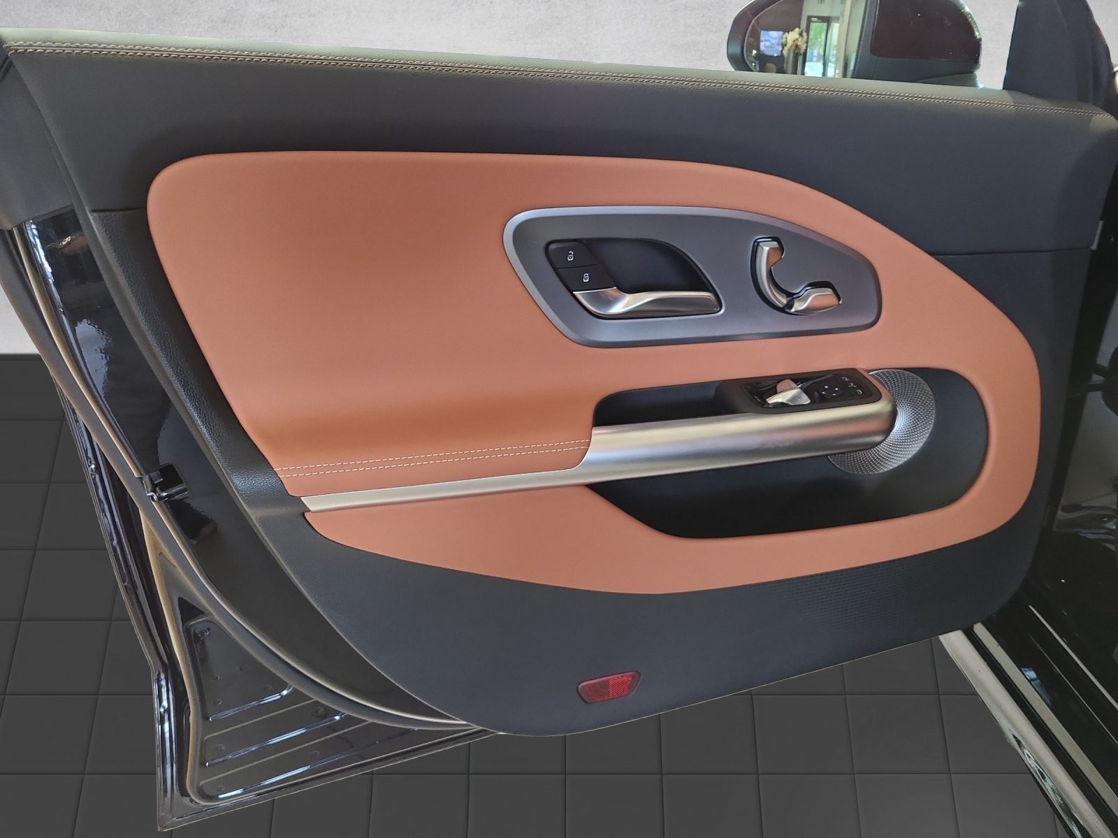 MERCEDES-BENZ CLA 220 8G-DCT 4Matic-image-8