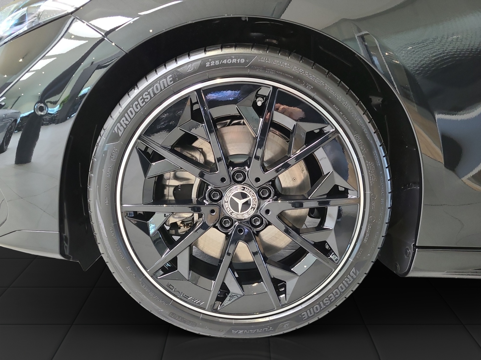 MERCEDES-BENZ CLA 220 8G-DCT 4Matic-image-9