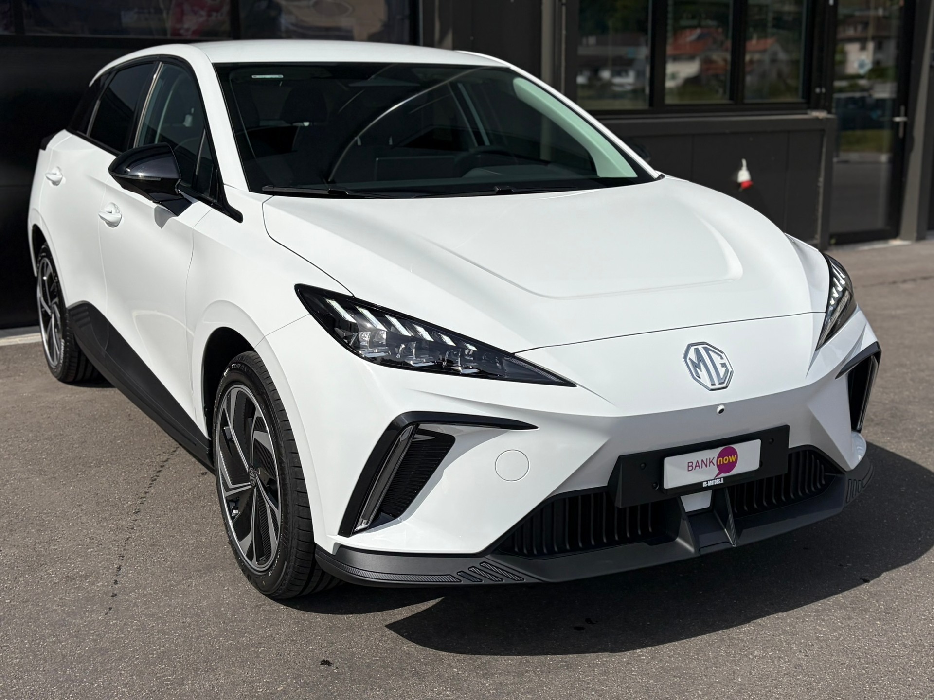 MG 4 EV 64kWh Premium-image-4