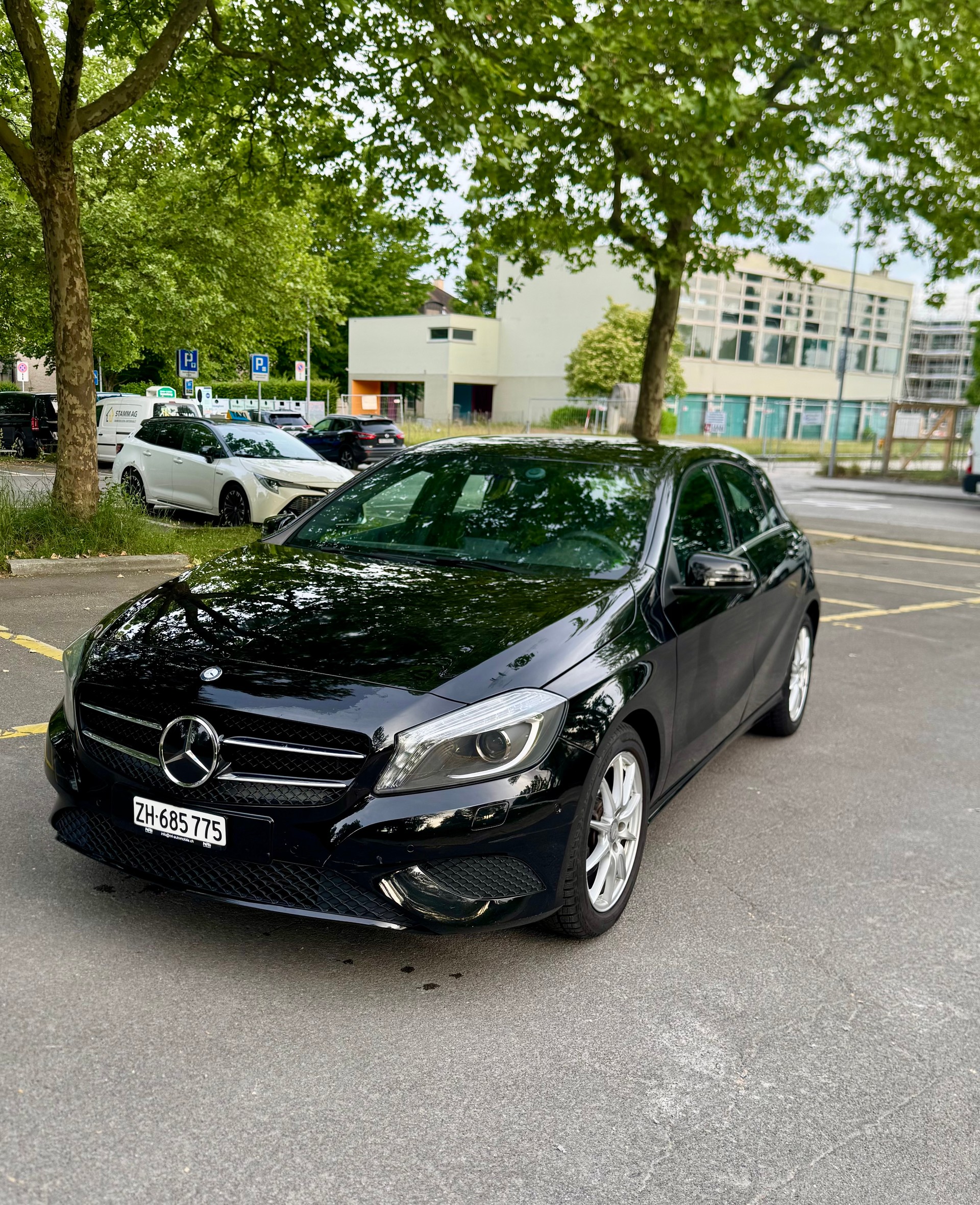 MERCEDES-BENZ A 180-image-5
