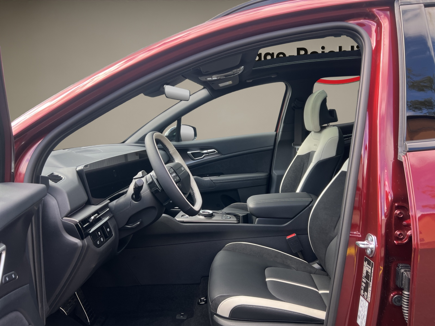 KIA Sportage 1.6 T-GDi Hybrid GT-Line-image-8
