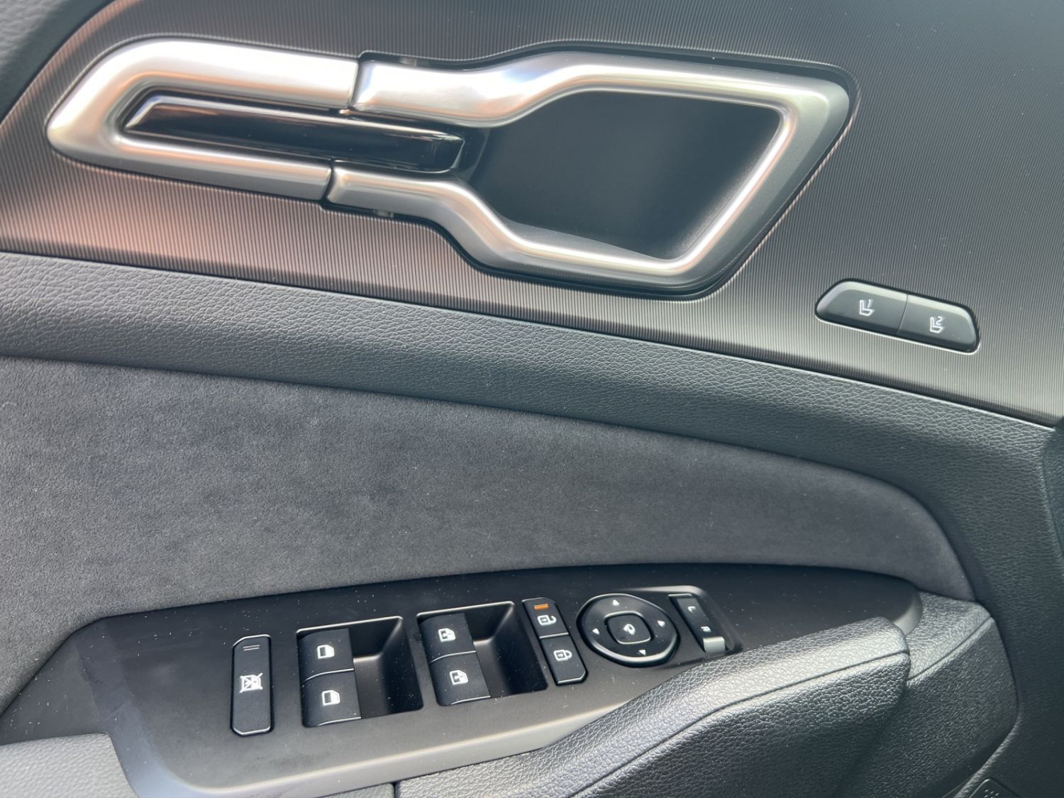 KIA Sportage 1.6 T-GDi Hybrid GT-Line-image-17