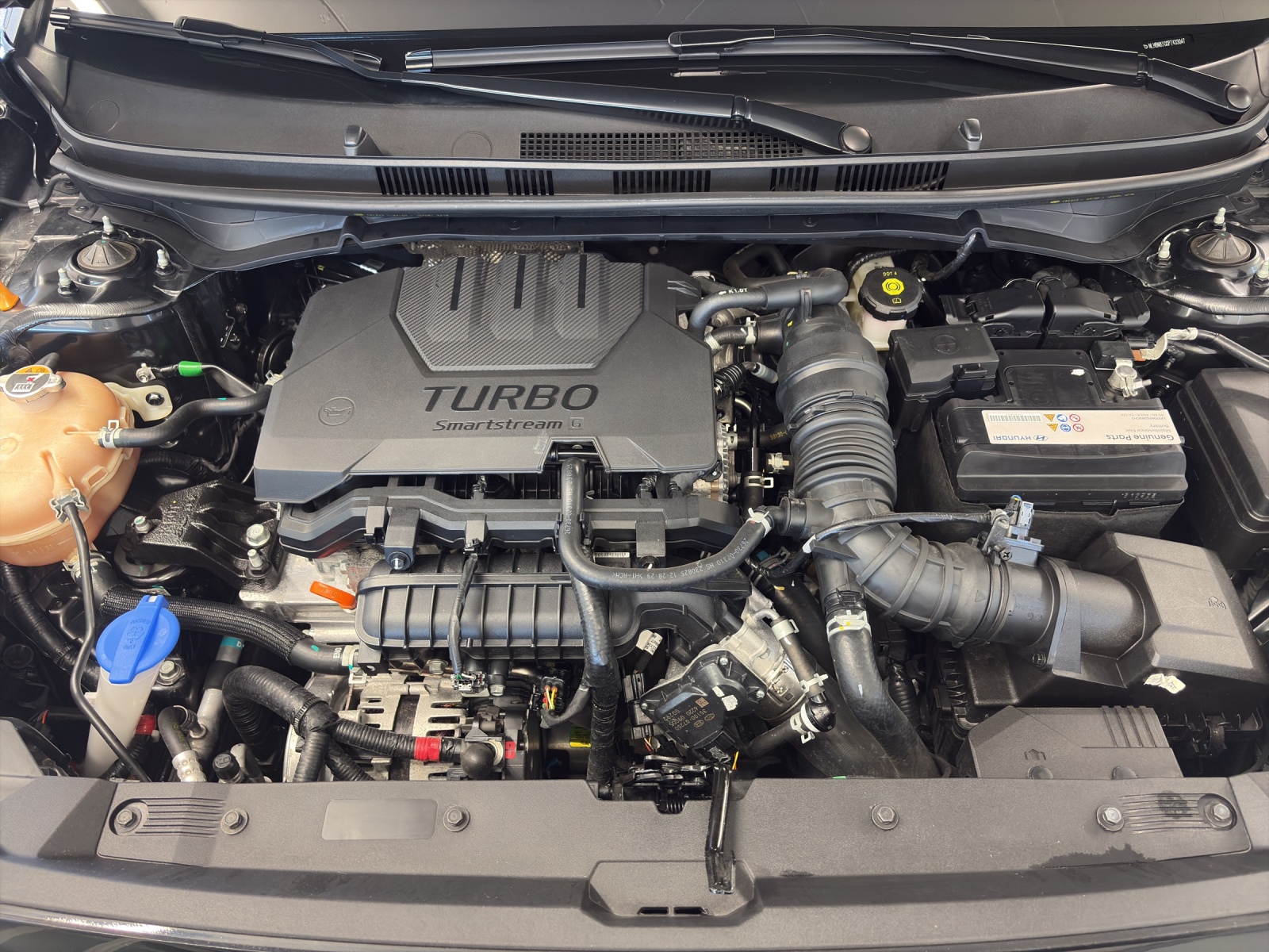 HYUNDAI Bayon1.0 48V MH AmpliaDCT-image-17