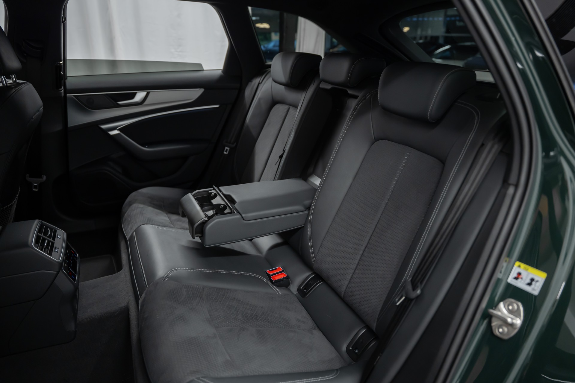 AUDI S6 Avant 3.0 TDI quattro tiptronic *Sonderlack*Matrix-LED*Black-Optik*Fahrassist*-image-19