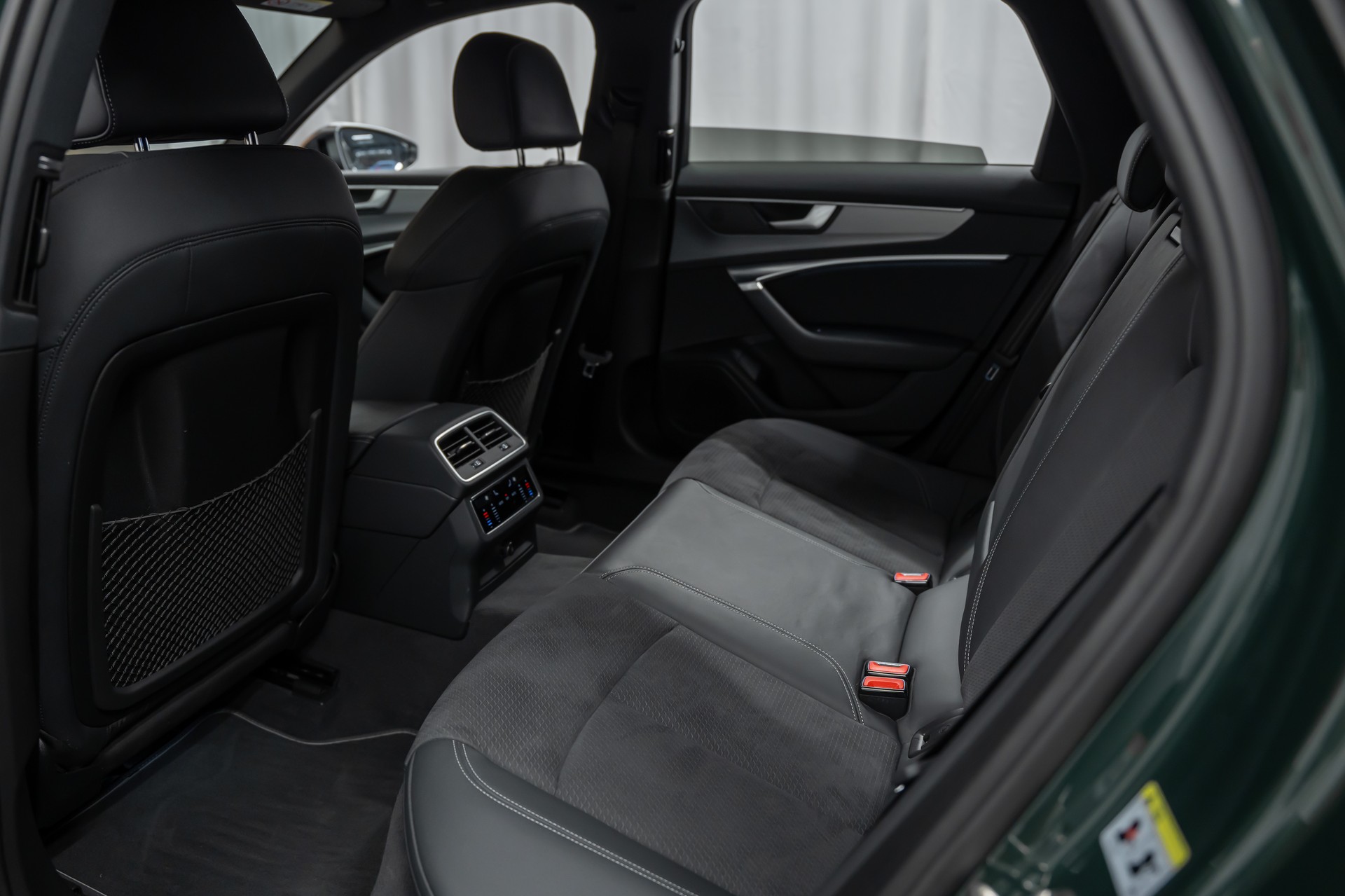 AUDI S6 Avant 3.0 TDI quattro tiptronic *Sonderlack*Matrix-LED*Black-Optik*Fahrassist*-image-18