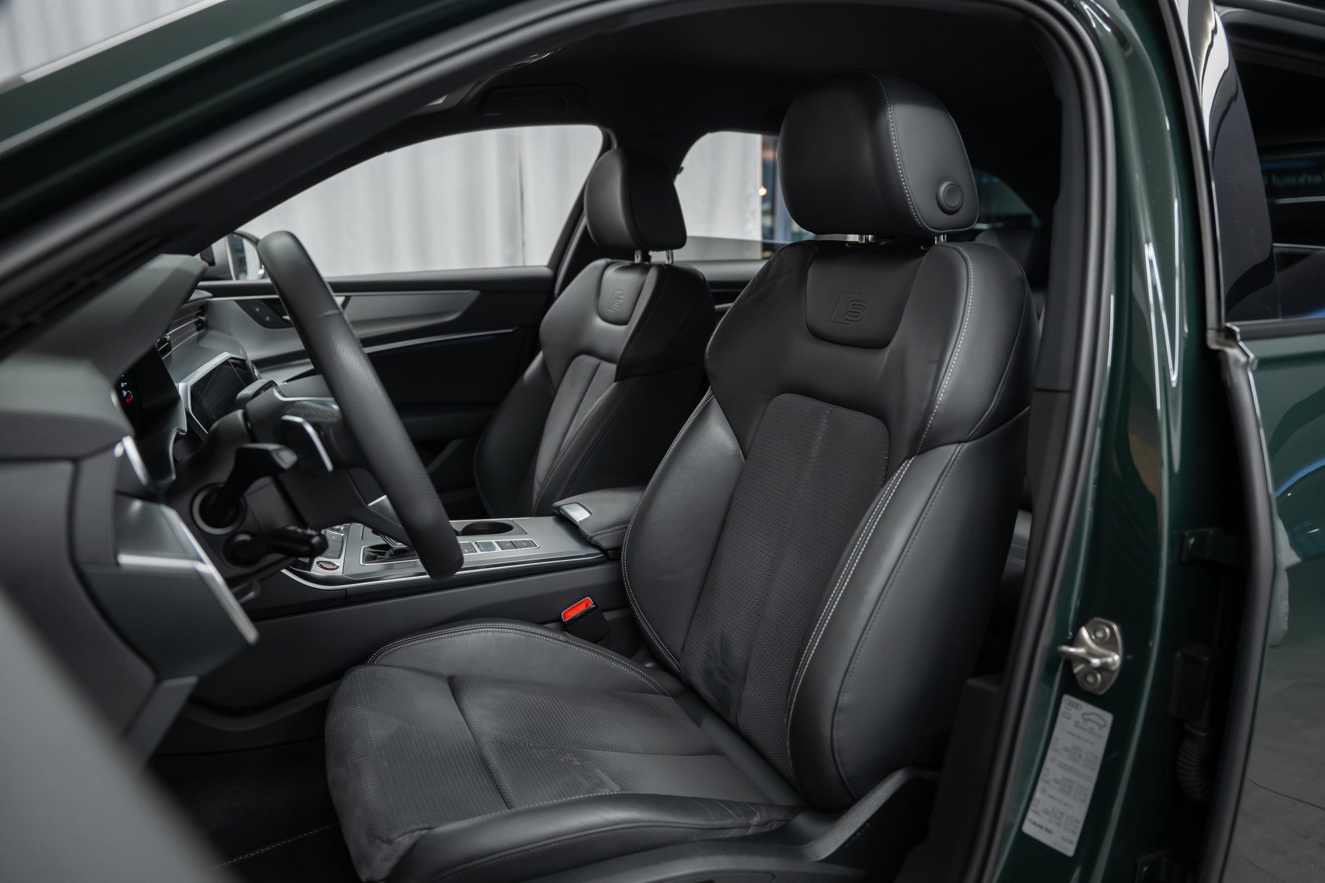 AUDI S6 Avant 3.0 TDI quattro tiptronic *Sonderlack*Matrix-LED*Black-Optik*Fahrassist*-image-15