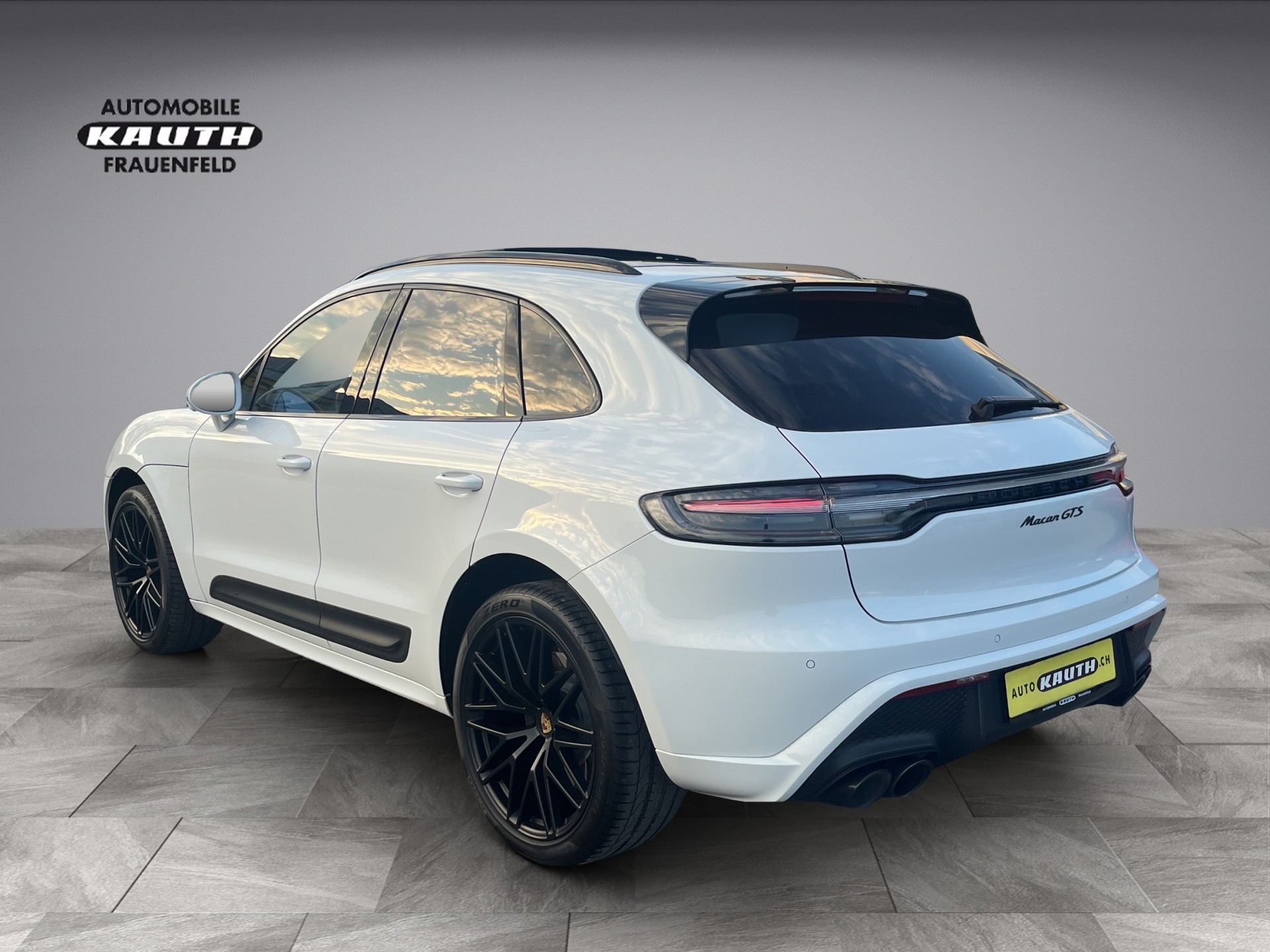 PORSCHE Macan GTS PDK*Individual Edition*-showroom-element-2