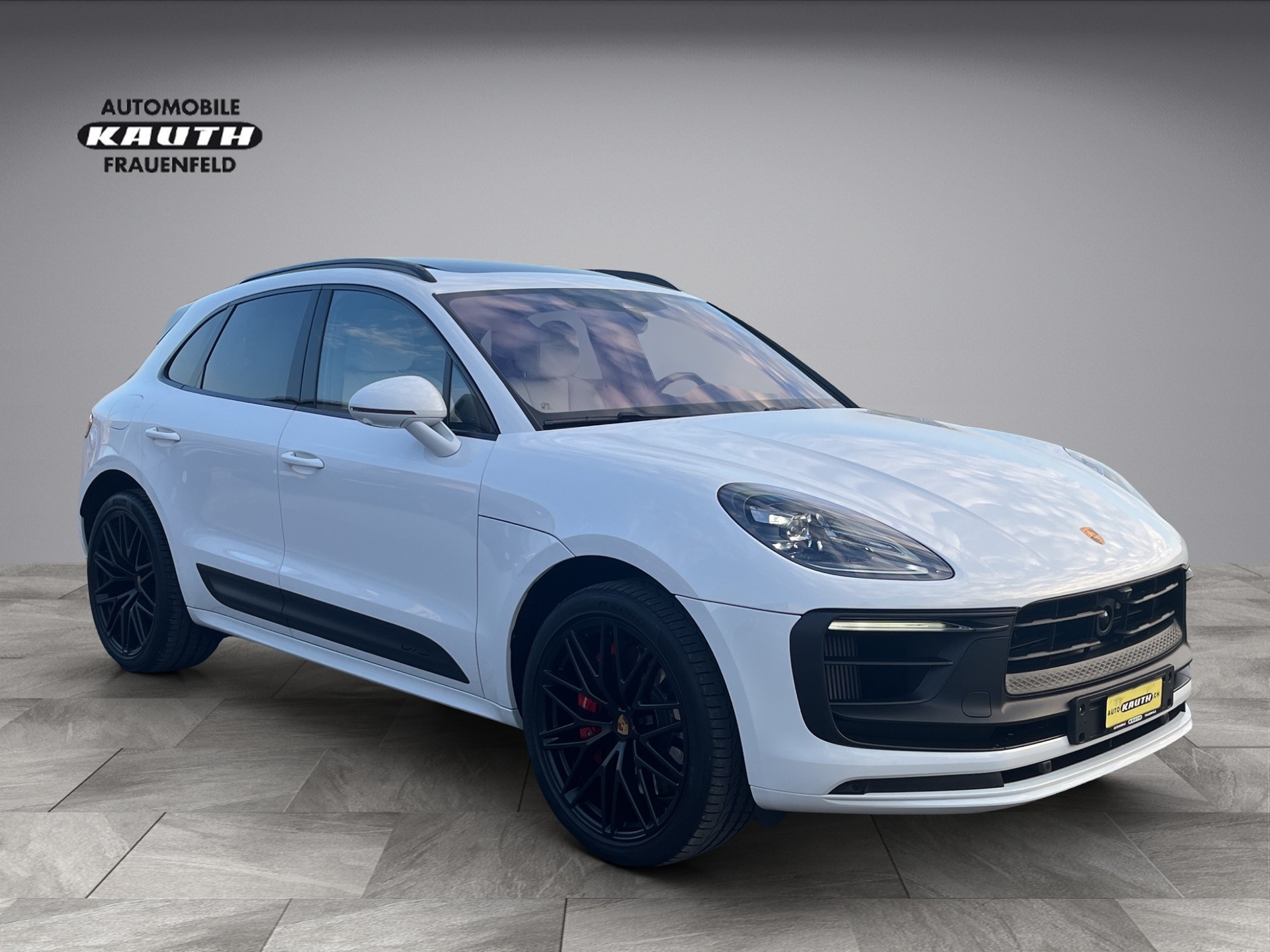 PORSCHE Macan GTS PDK*Individual Edition*-image-7