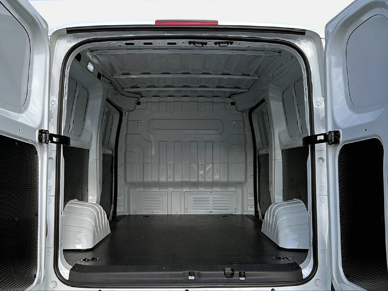 MAXUS eDeliver 5 Kaw. E-Motor 64kWh-image-14