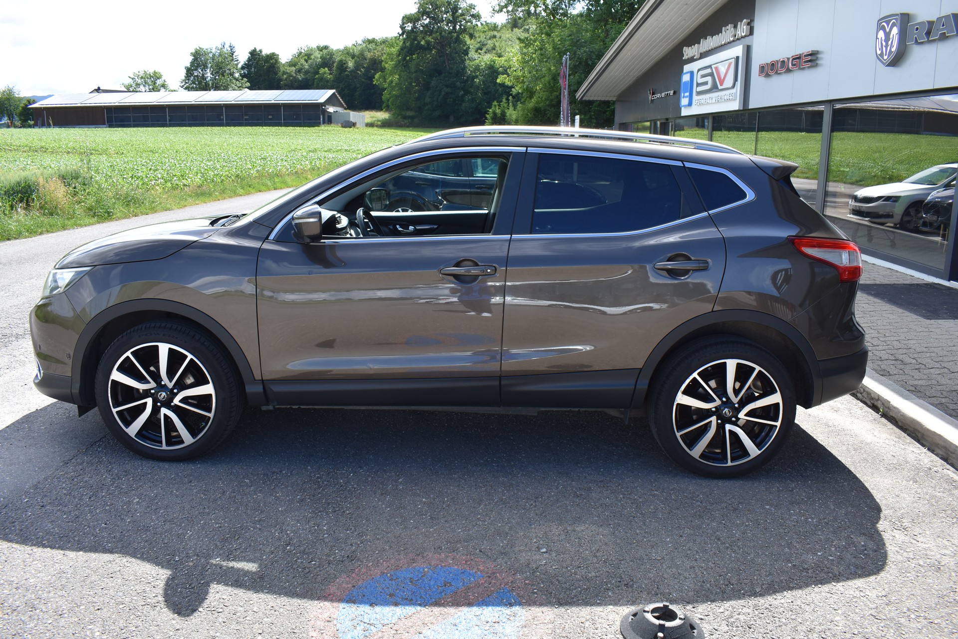 NISSAN Qashqai 1.6 dCi iStop 4WD tekna-image-6