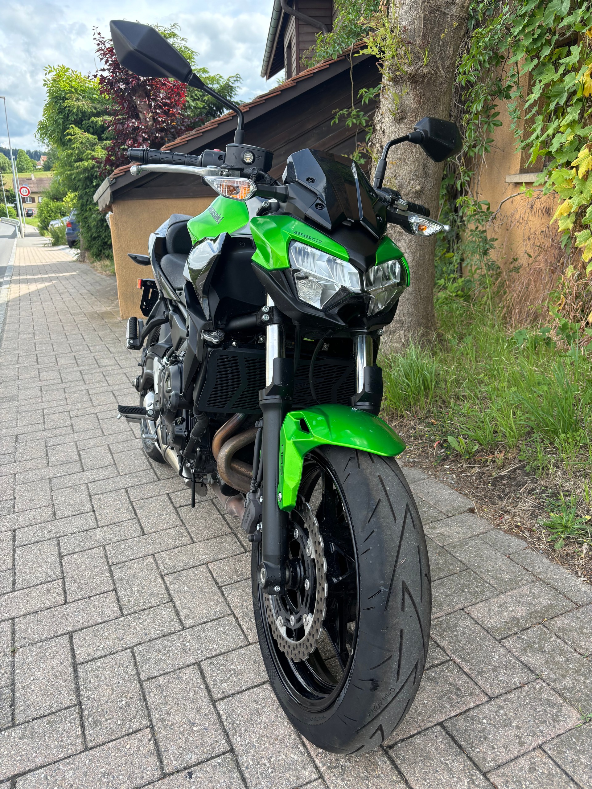 KAWASAKI Z 650 (35kW)-image-2