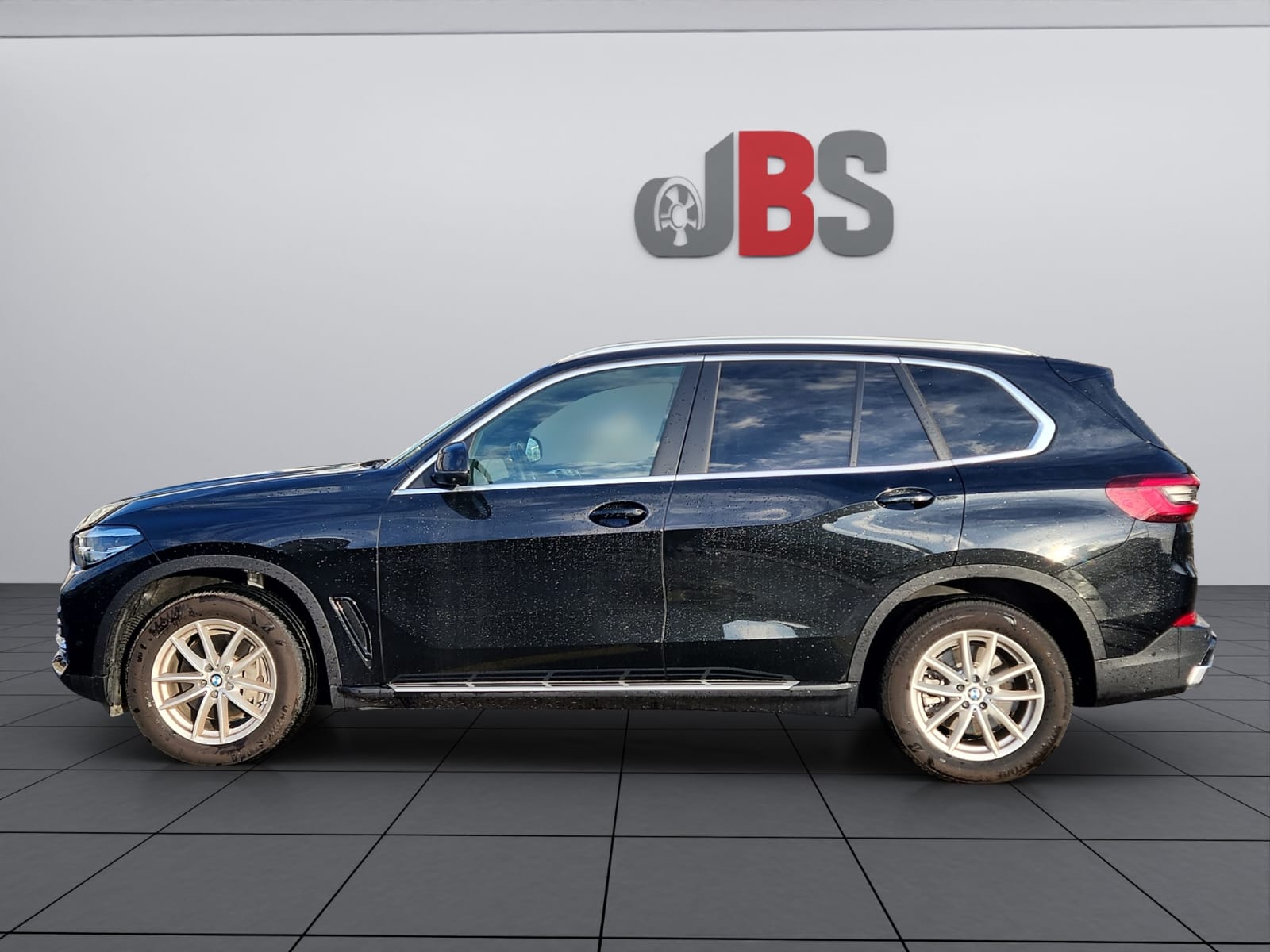 BMW X5 xDrive 48V 40i xLine Steptronic-showroom-element-3