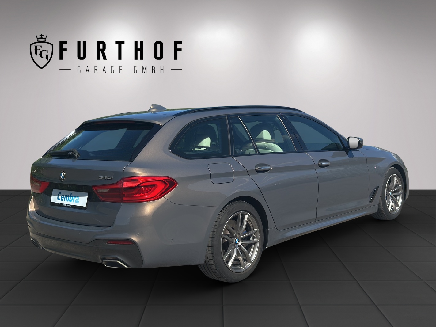 BMW 540i xDrive Touring Steptronic-image-7