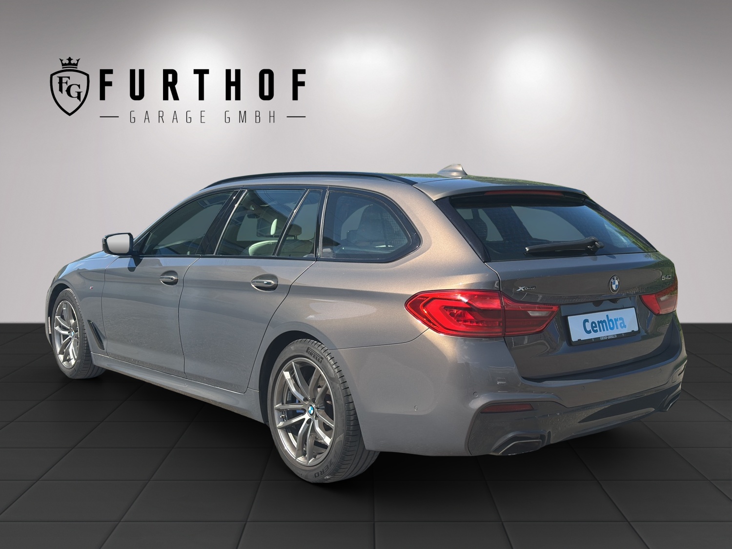 BMW 540i xDrive Touring Steptronic-image-6