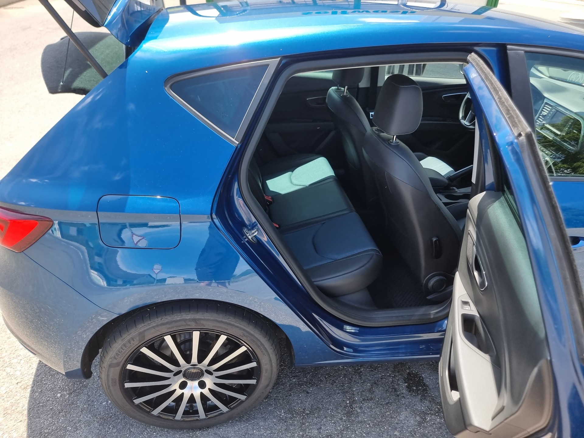 SEAT Leon 1.4 TSI Style ITECH-image-9