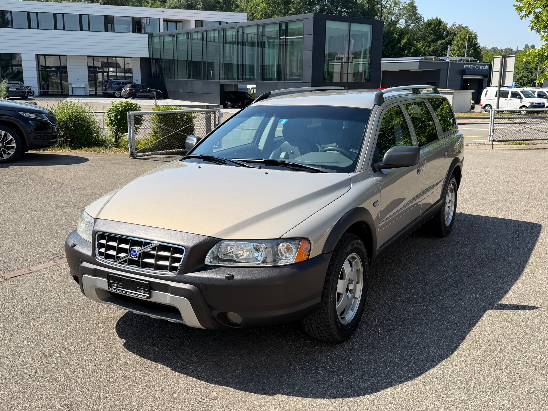 VOLVO XC70 2.5T AWD Momentum