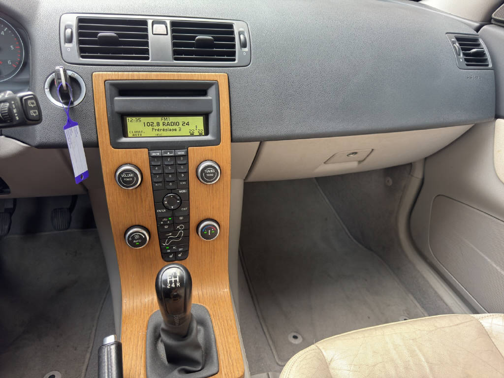 VOLVO C30 1.6 D2 Basis-image-11