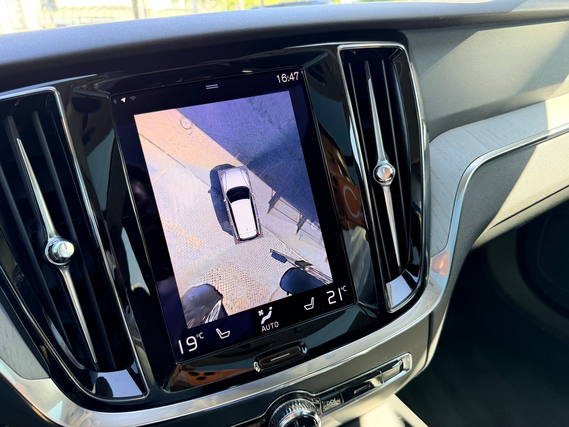 VOLVO V60 Cross Country B4 Diesel AWD Geartronic-image-11