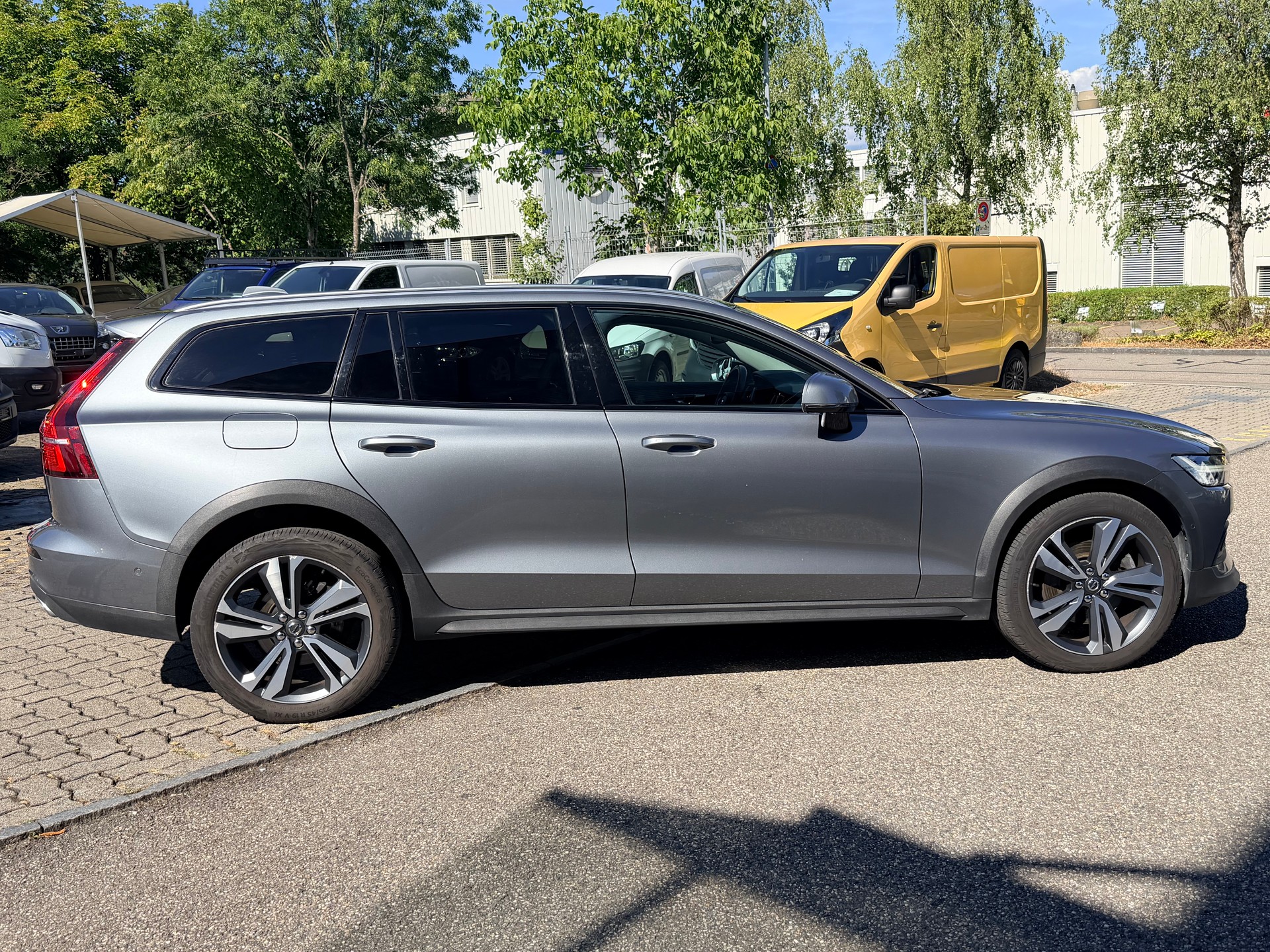 VOLVO V60 Cross Country B4 Diesel AWD Geartronic-showroom-element-1