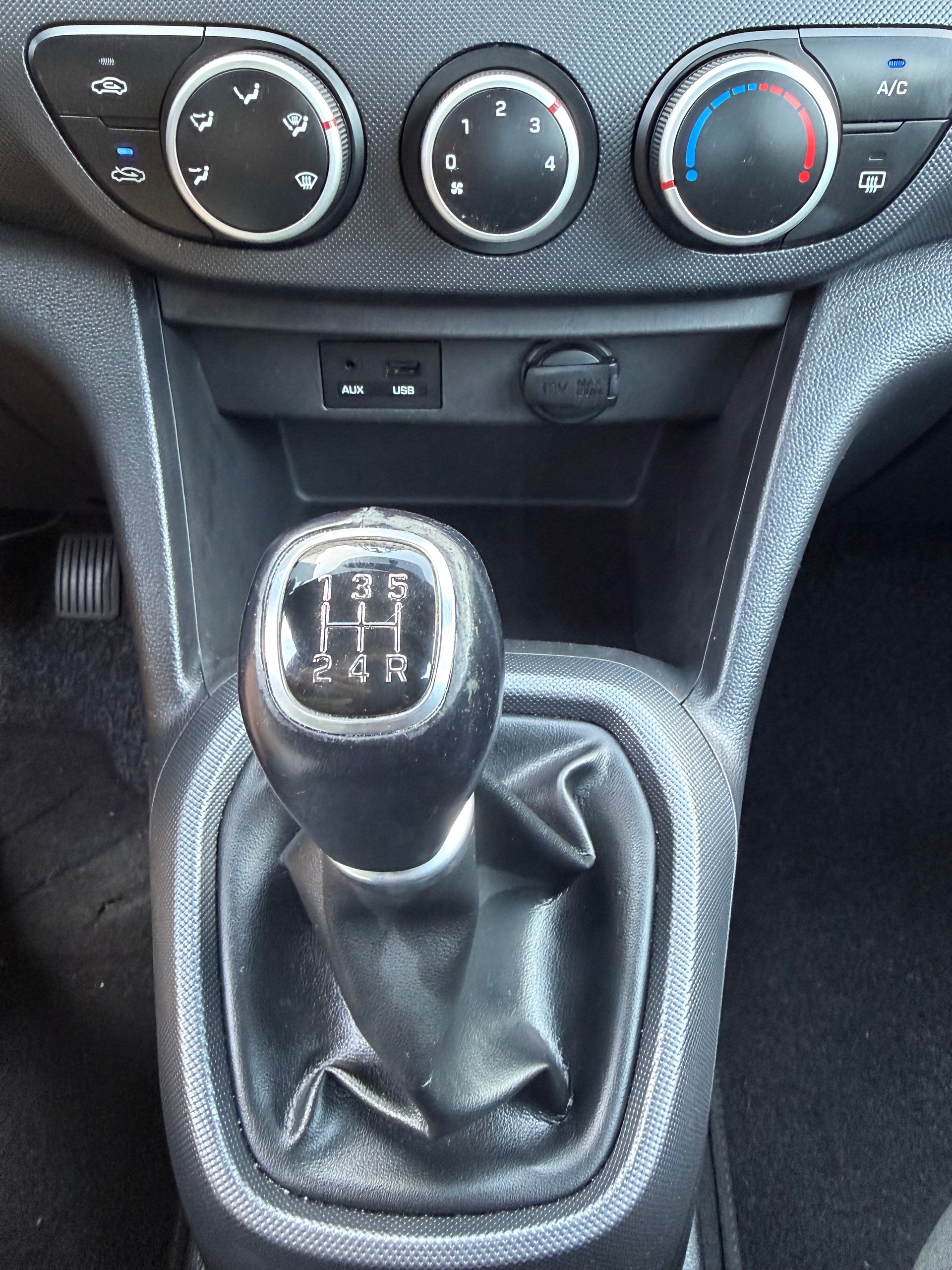 HYUNDAI i10 1.0 Pica-image-15