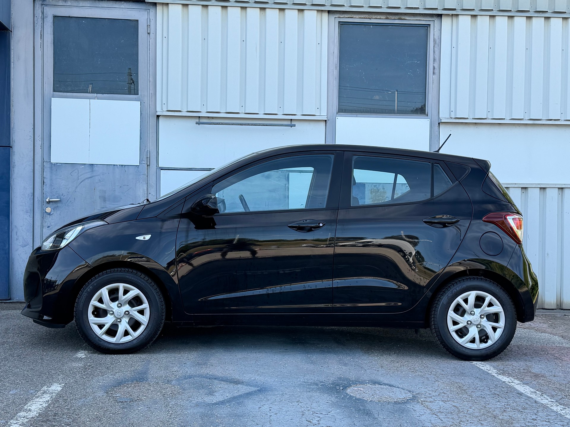 HYUNDAI i10 1.0 Pica-showroom-element-2