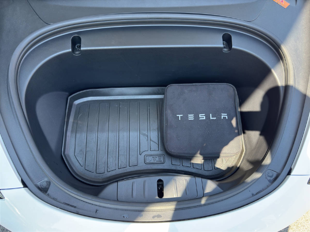 TESLA Model 3 Long Range Dual Motor-image-9