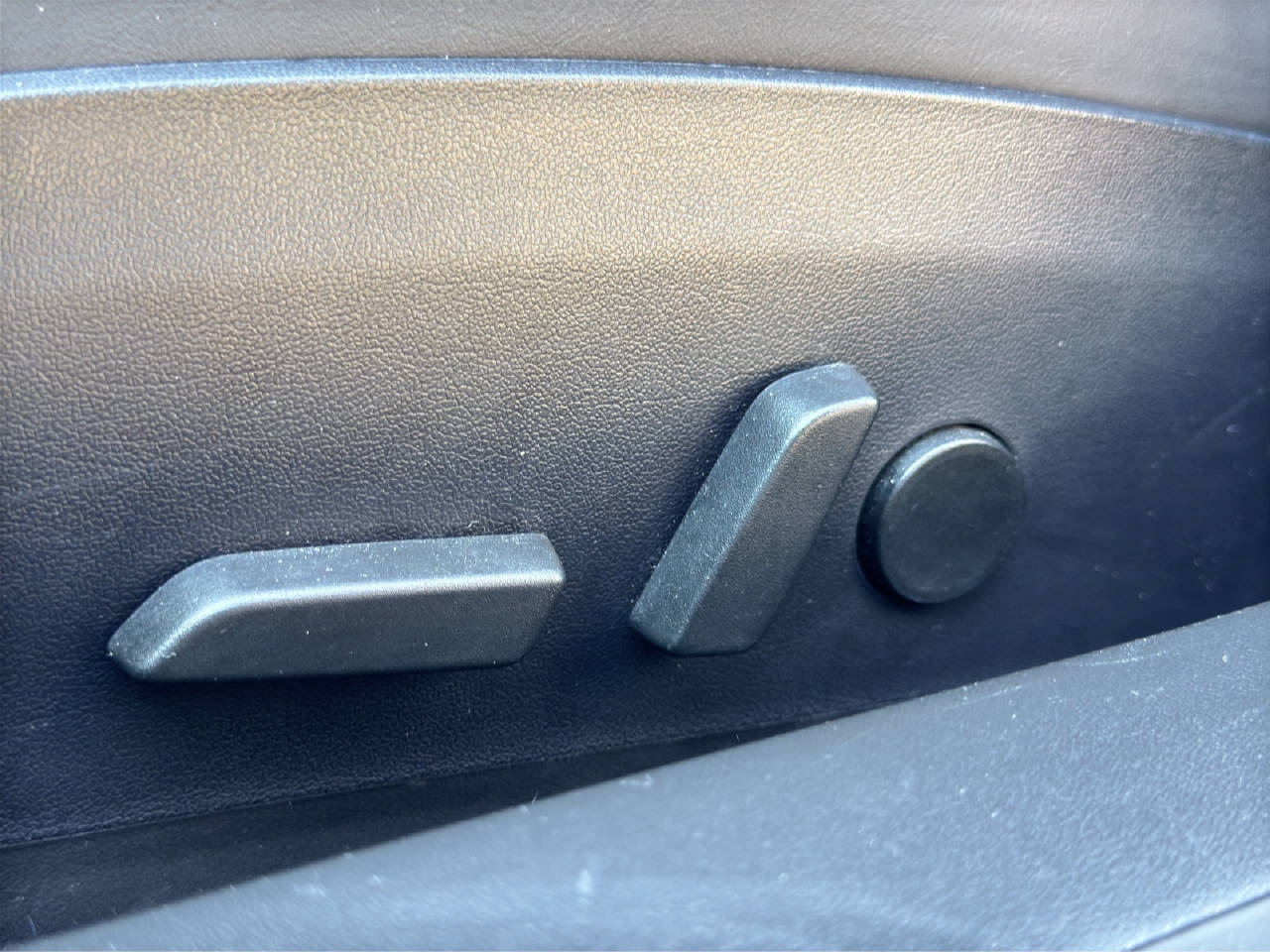 TESLA Model 3 Long Range Dual Motor-image-8