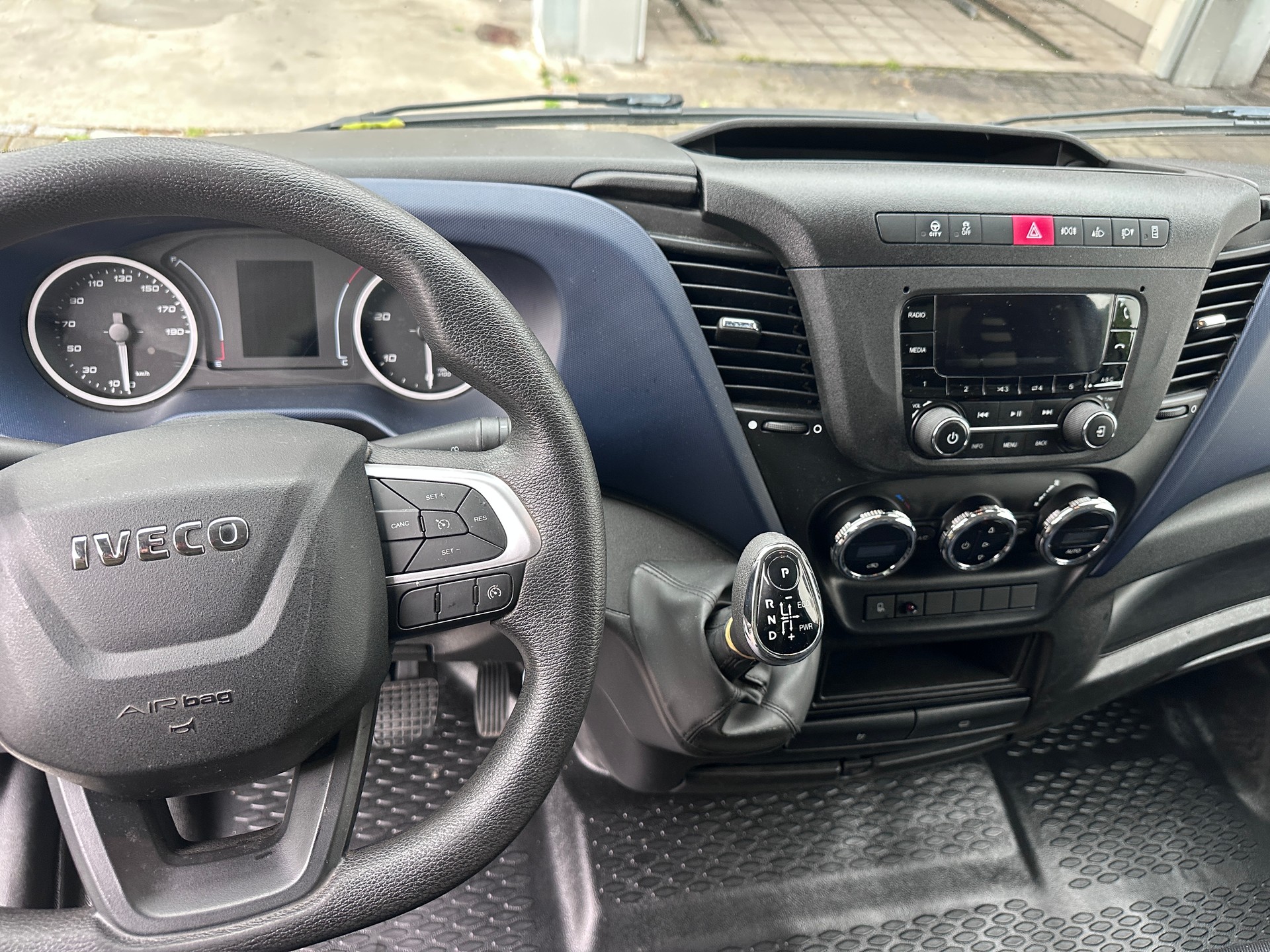 IVECO 35 C 18 A8 V-image-7