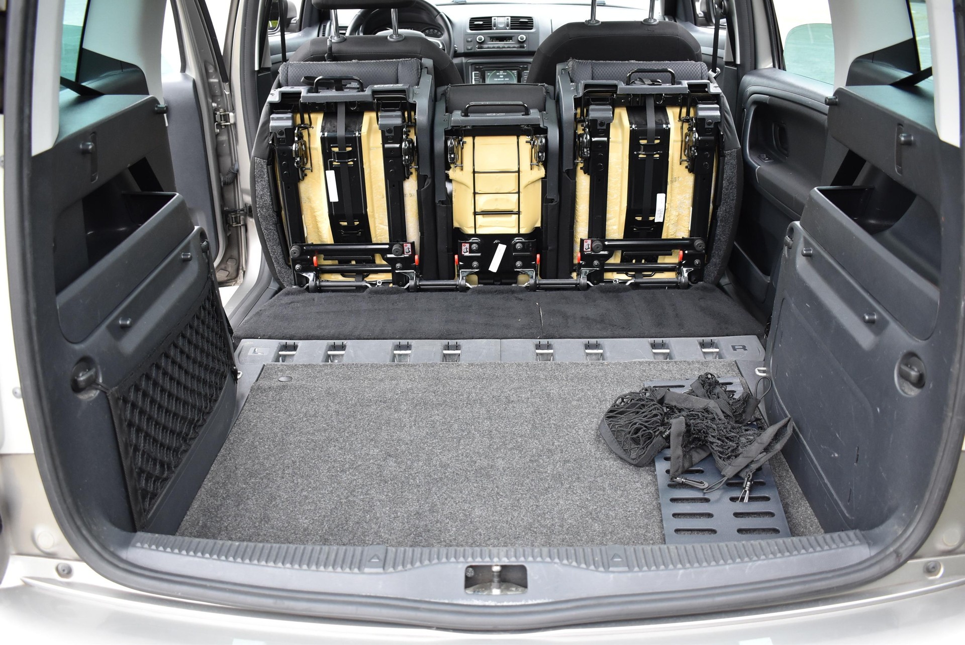 SKODA Roomster 1.2 TSI 105 Elegance DSG-image-14