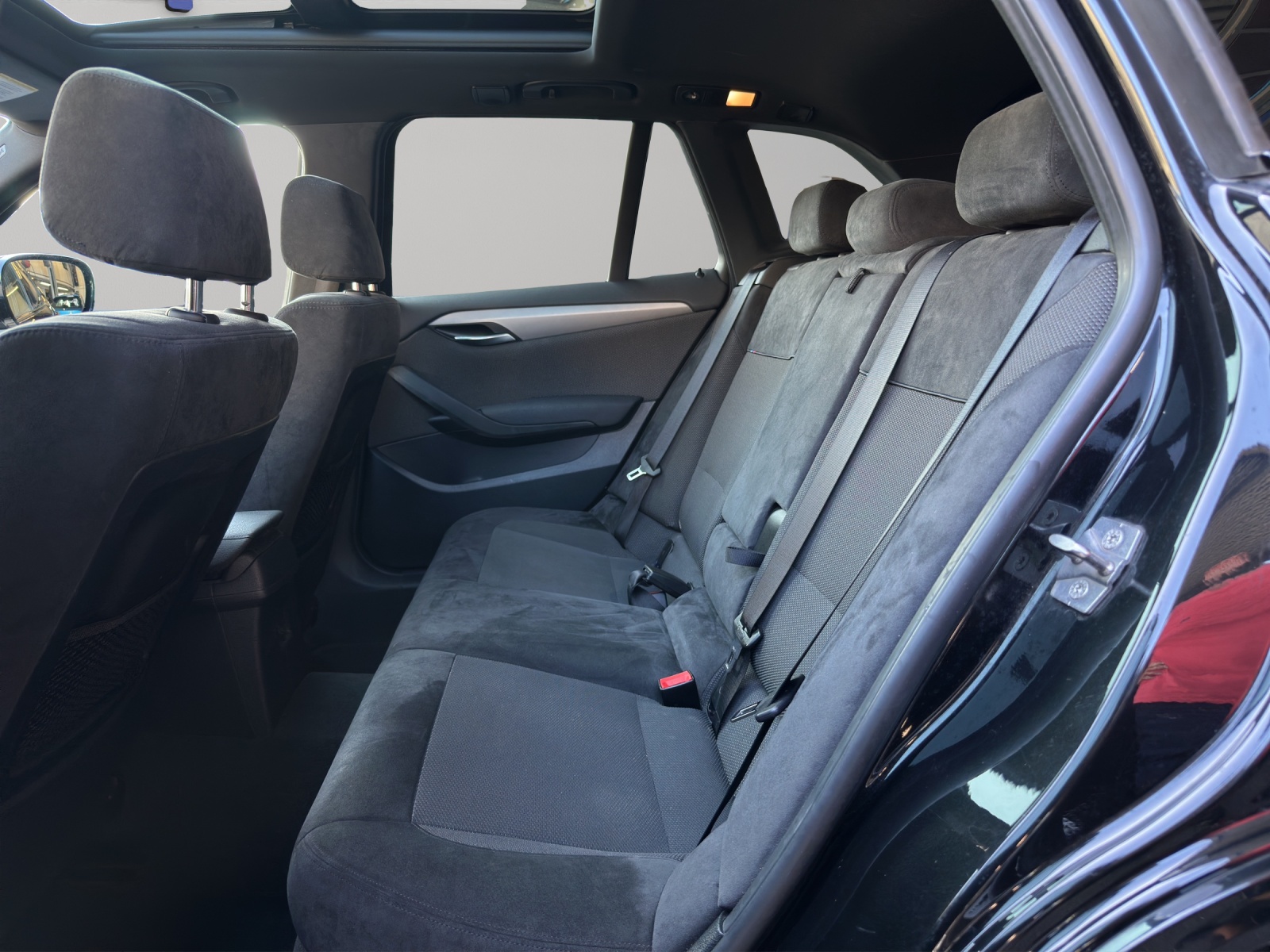 BMW X1 xDrive 23d Steptronic-image-12