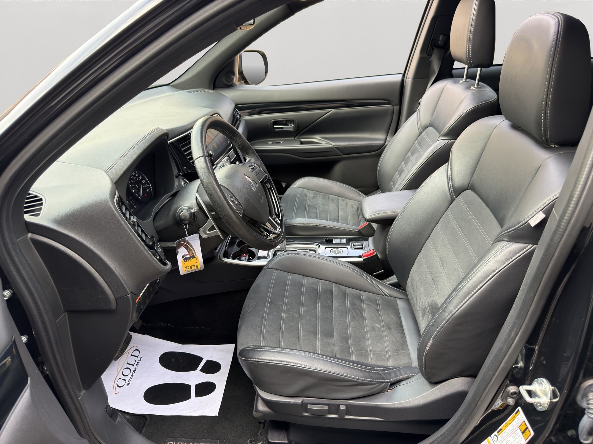 MITSUBISHI 3.0 V6-image-5
