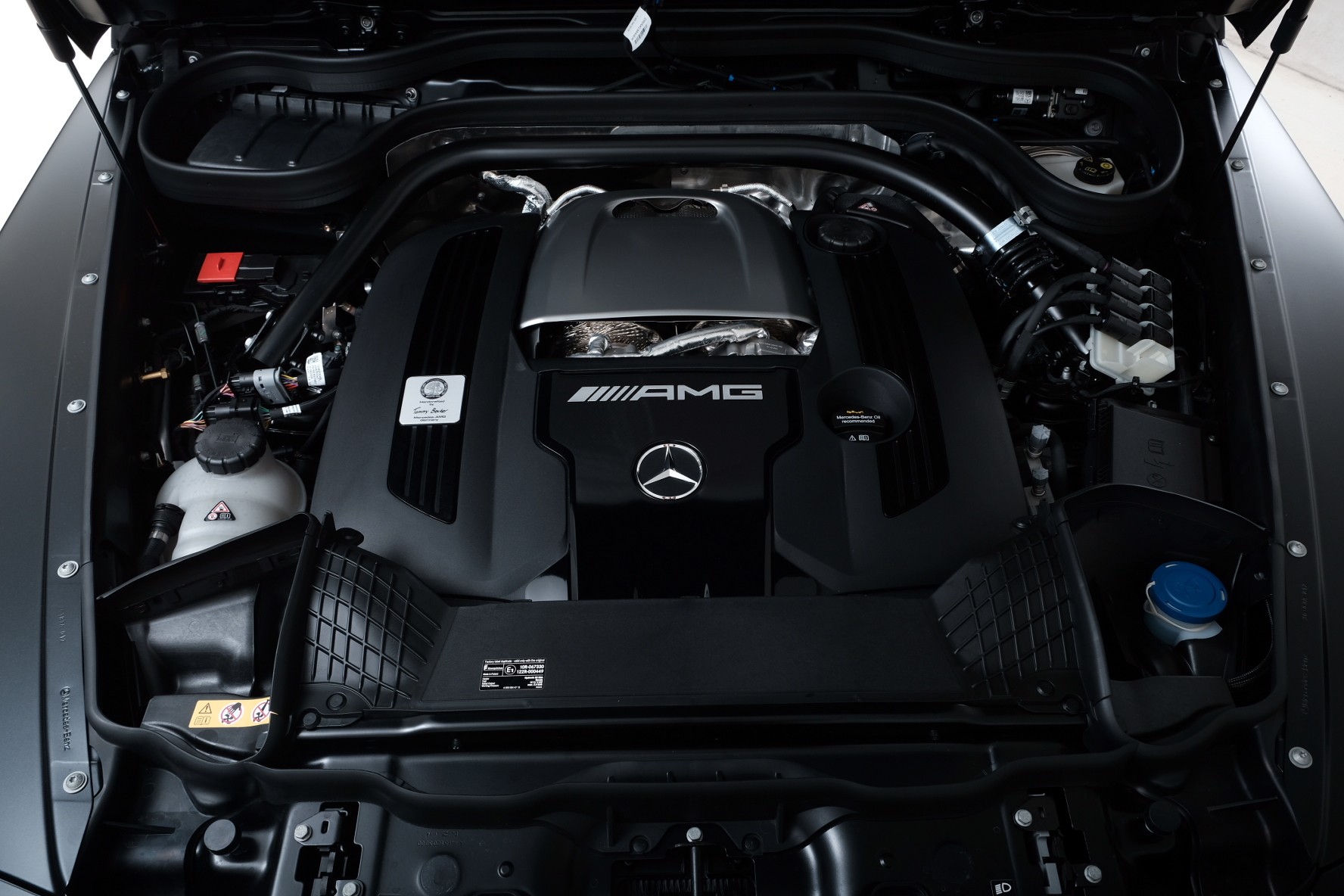 MERCEDES-BENZ G 63 AMG 9G-Tronic-showroom-element-2