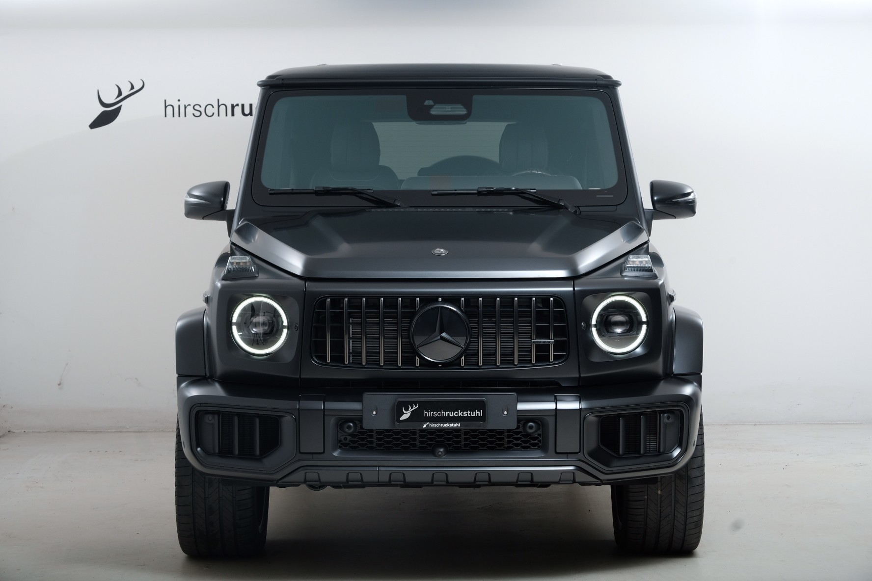 MERCEDES-BENZ G 63 AMG 9G-Tronic-showroom-element-1